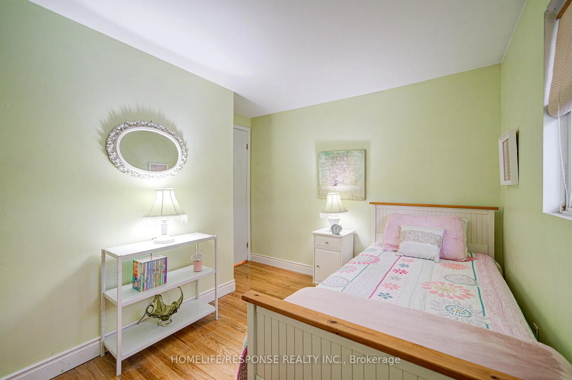 Photo 23 of 33 Groveland Crescent, Brampton, Northgate — HOMEH