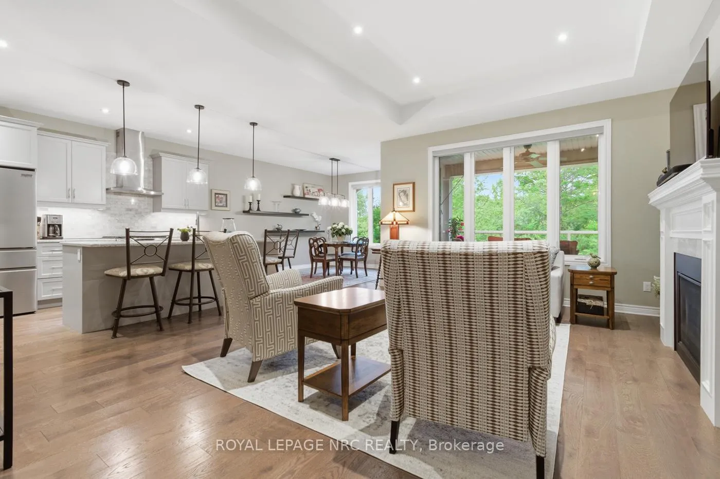 Photo 8 of 118 Coyle Court, Welland, Coyle Creek — HOMEH