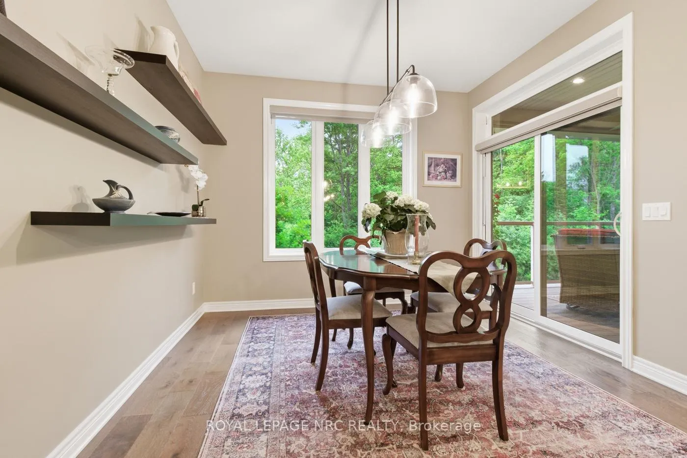 Photo 24 of 118 Coyle Court, Welland, Coyle Creek — HOMEH