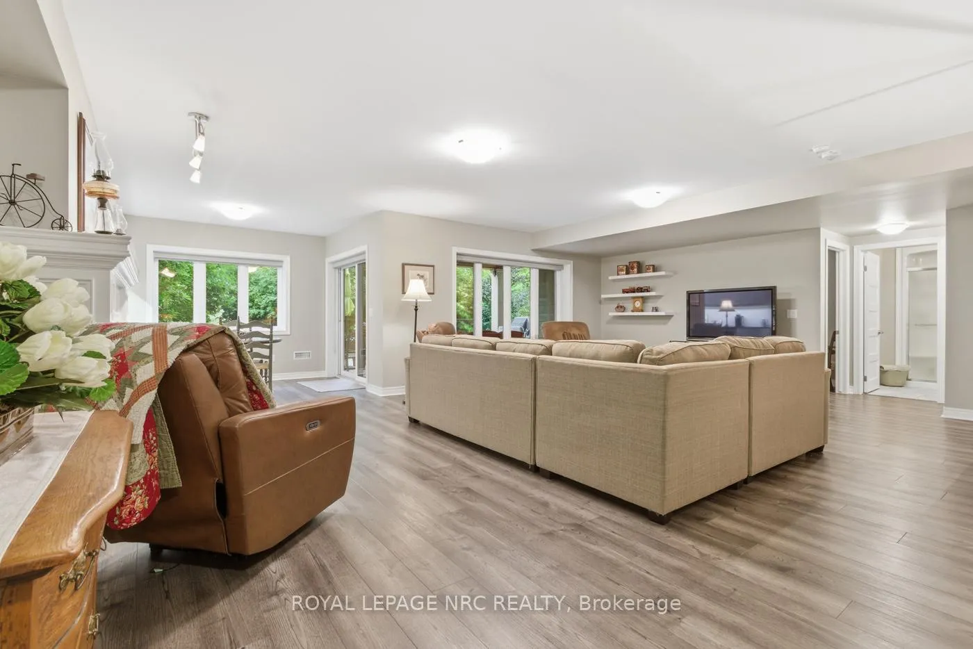 Photo 28 of 118 Coyle Court, Welland, Coyle Creek — HOMEH
