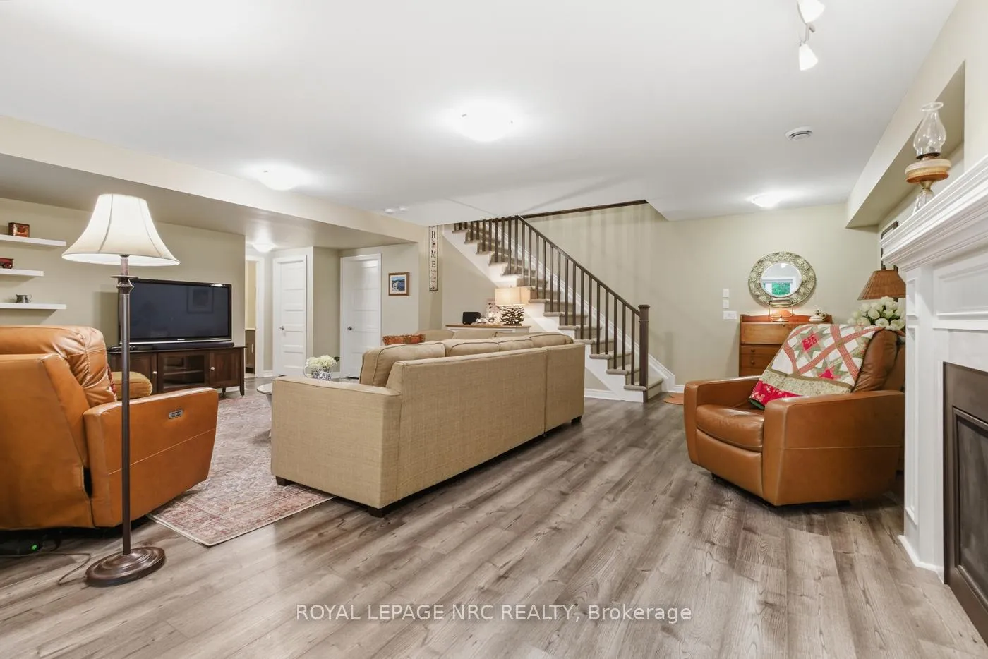 Photo 32 of 118 Coyle Court, Welland, Coyle Creek — HOMEH