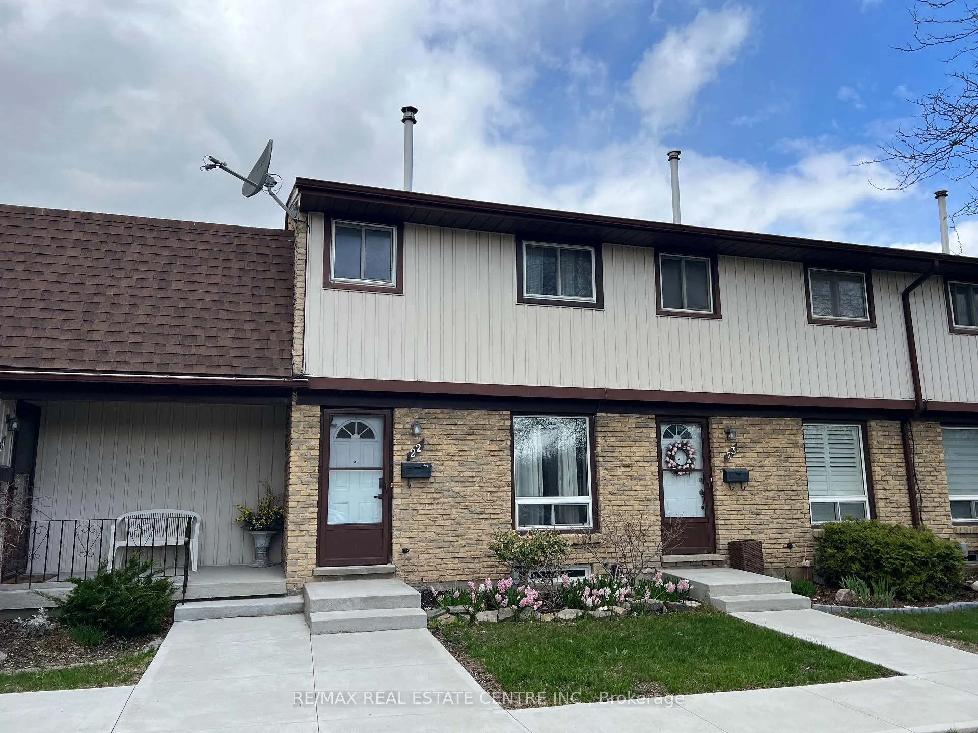 Photo 1 of Unit 22, 210 Glamis Road, Cambridge, Greenway-Chaplin — HOMEH