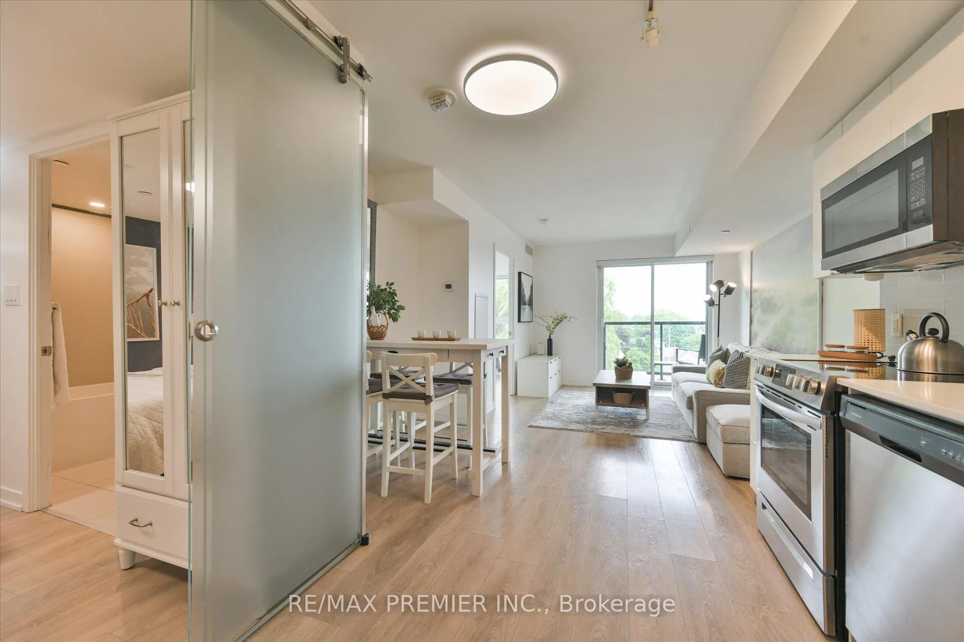 Photo 5 of Unit 504, 1401 O'Connor Drive, Toronto, O'Connor-Parkview — HOMEH