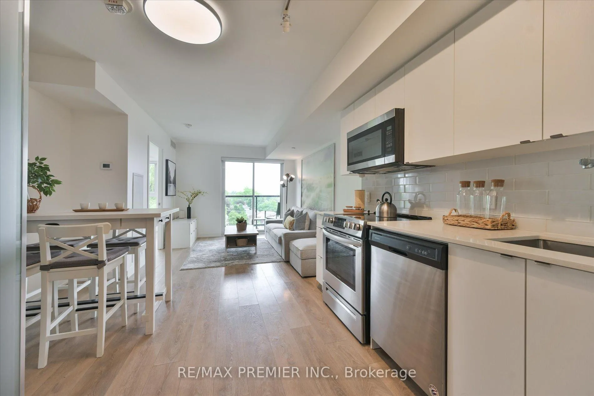 Photo 6 of Unit 504, 1401 O'Connor Drive, Toronto, O'Connor-Parkview — HOMEH