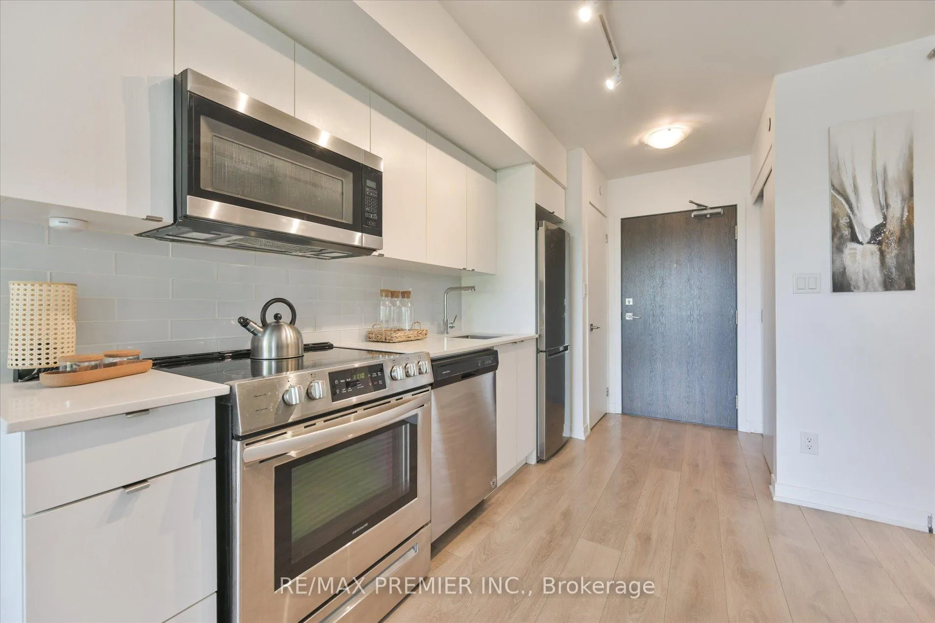 Photo 14 of Unit 504, 1401 O'Connor Drive, Toronto, O'Connor-Parkview — HOMEH