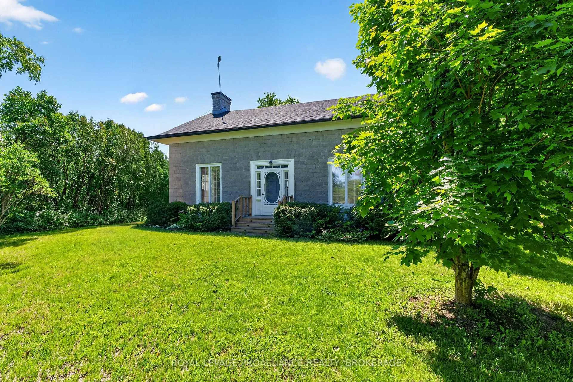 Photo 41 of 734 Fred Brown Road, Loyalist, Lennox and Addington - South — HOMEH