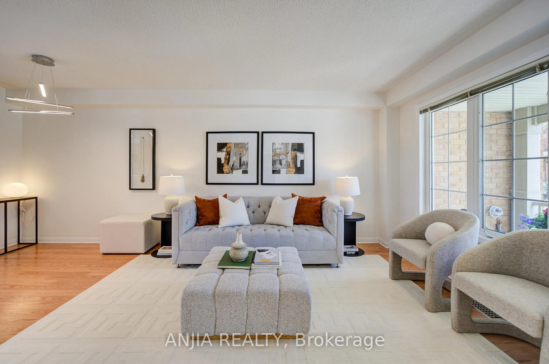 Photo 10 of 31 Calafia Street, Markham, Cornell — HOMEH