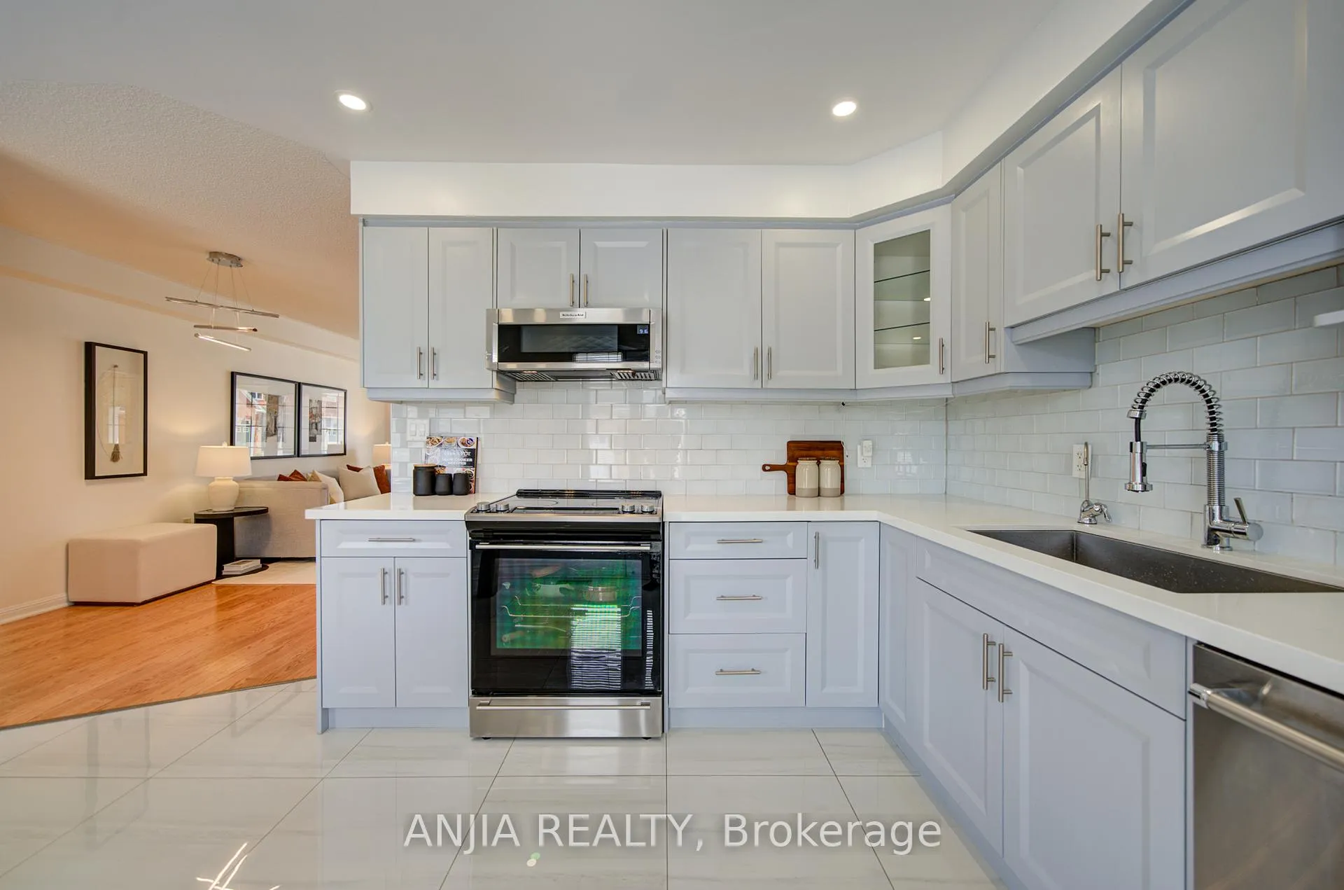 Photo 14 of 31 Calafia Street, Markham, Cornell — HOMEH