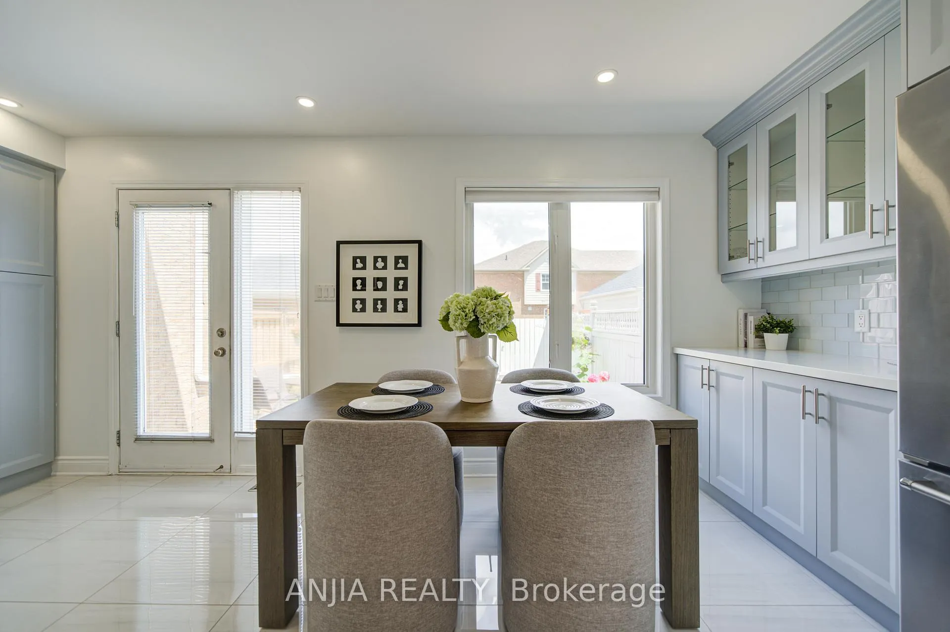 Photo 18 of 31 Calafia Street, Markham, Cornell — HOMEH