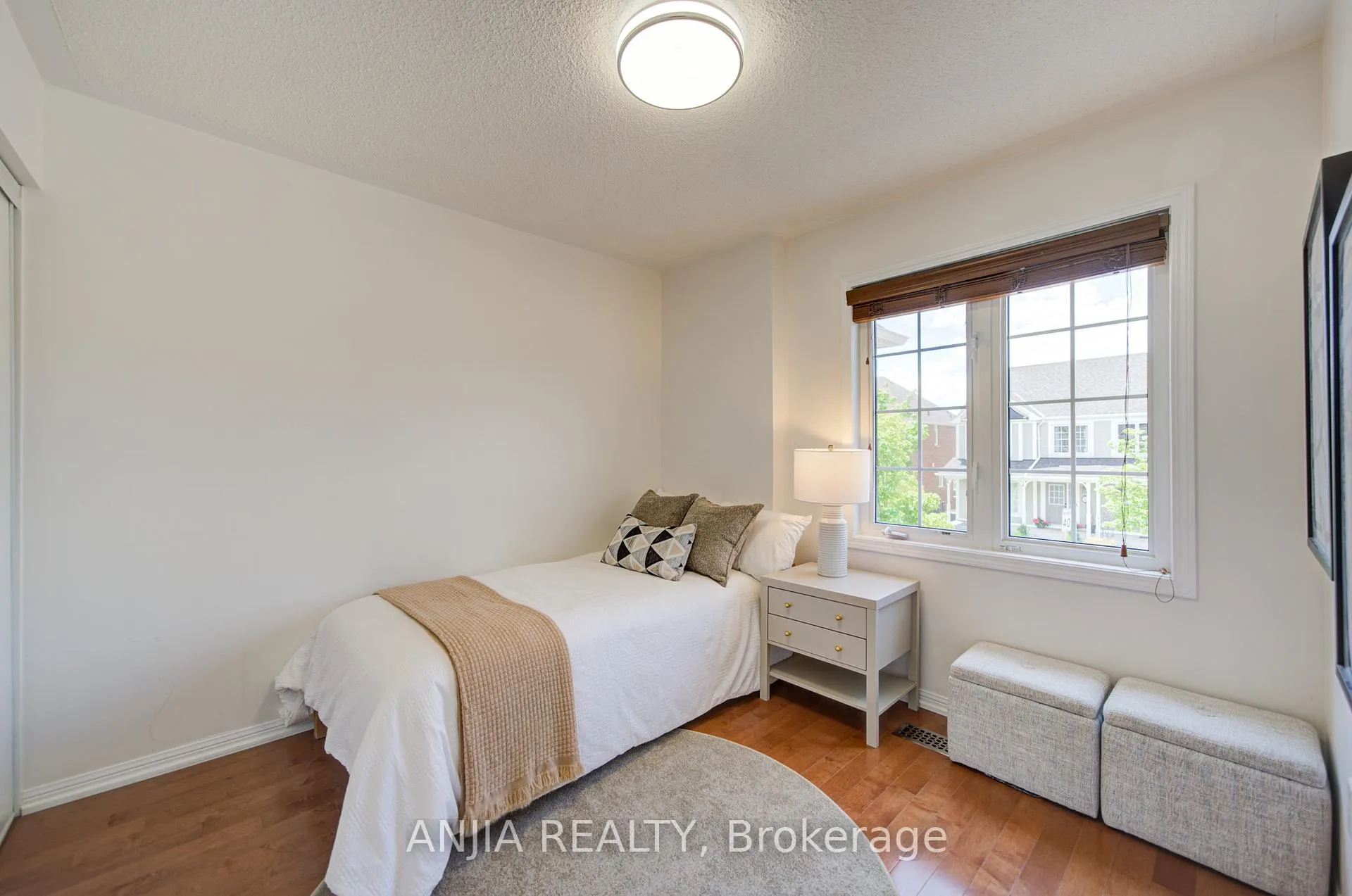 Photo 33 of 31 Calafia Street, Markham, Cornell — HOMEH