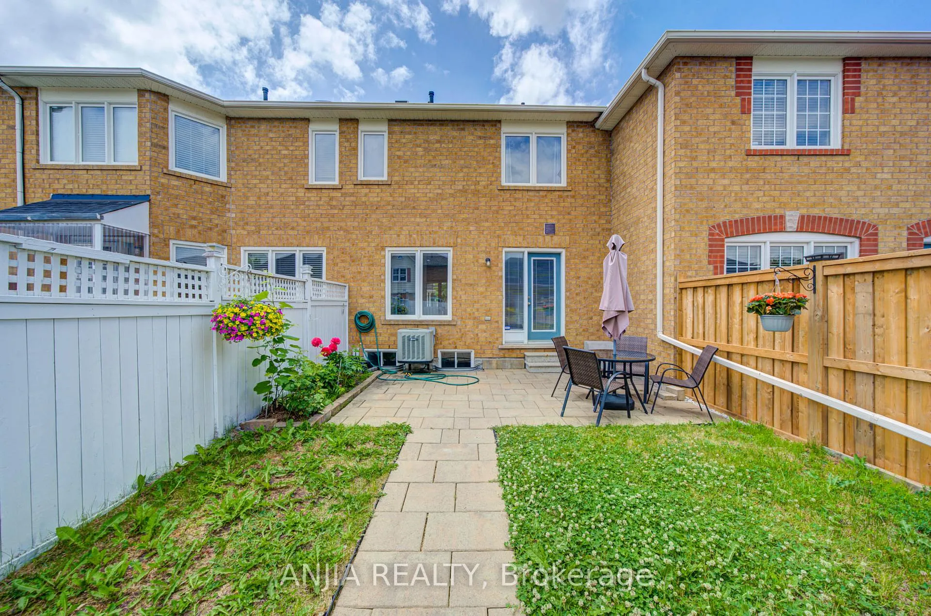 Photo 41 of 31 Calafia Street, Markham, Cornell — HOMEH