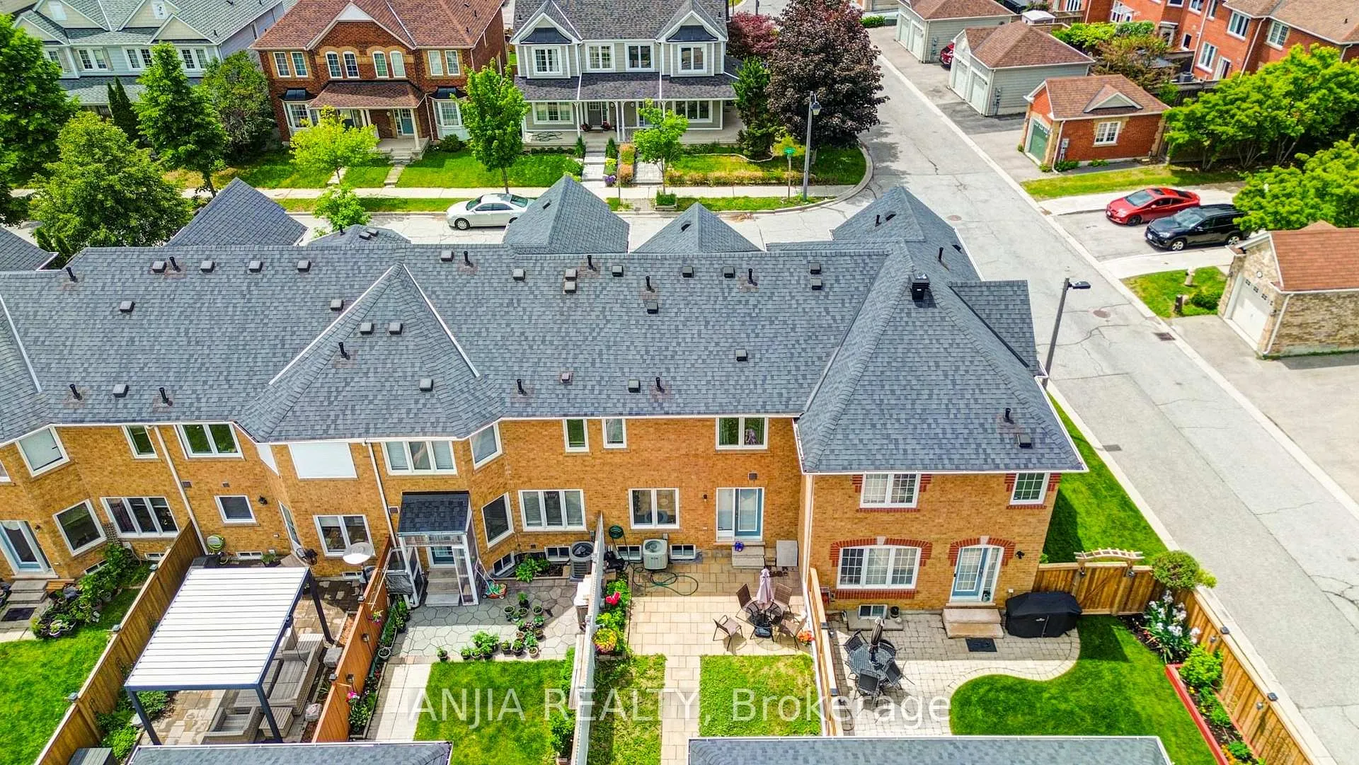 Photo 46 of 31 Calafia Street, Markham, Cornell — HOMEH