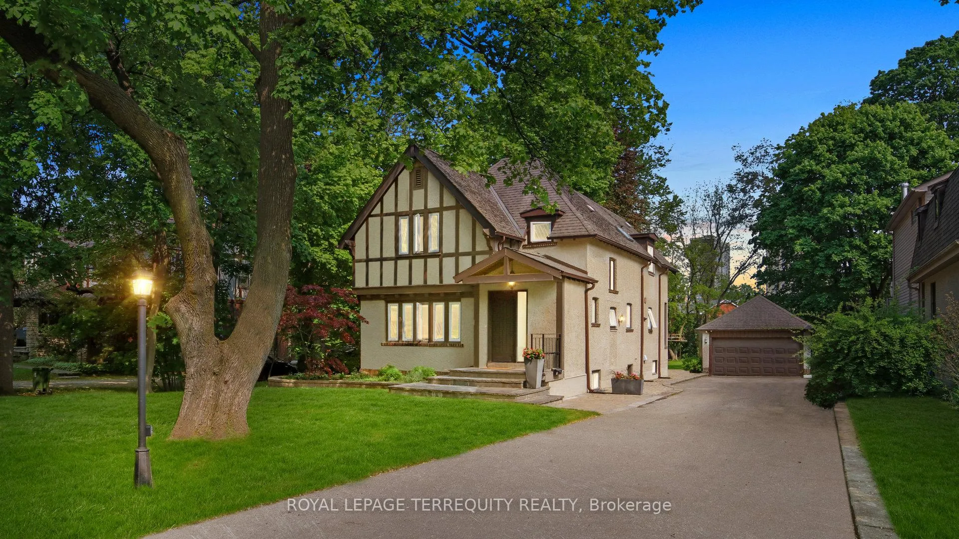 Photo 1 of 65 Burnhamthorpe Crescent, Etobicoke, Islington-City Centre West — HOMEH