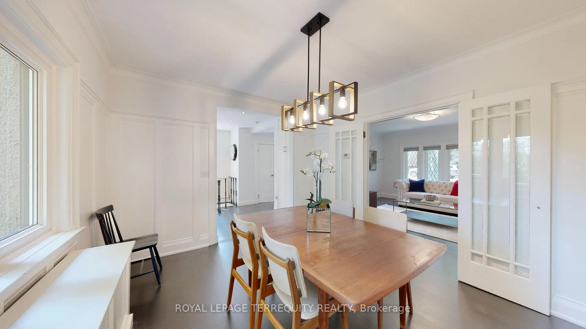 Photo 13 of 65 Burnhamthorpe Crescent, Etobicoke, Islington-City Centre West — HOMEH