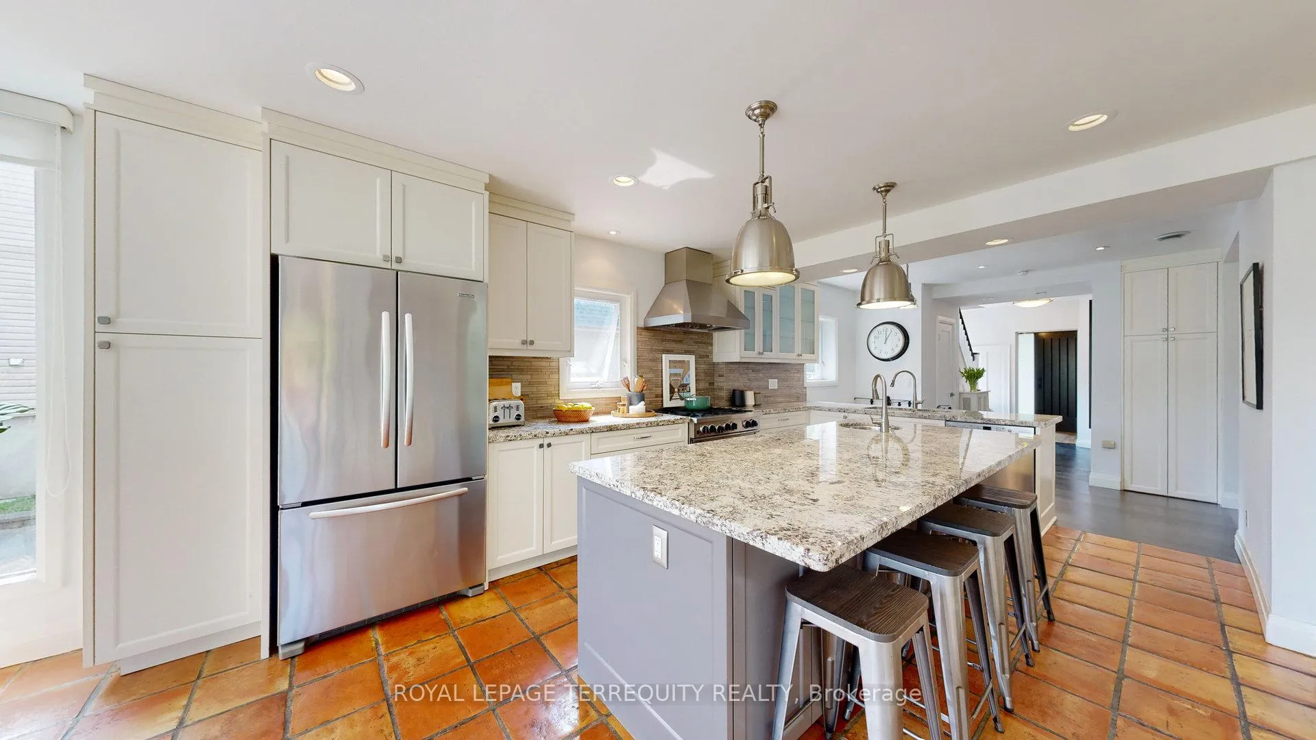 Photo 21 of 65 Burnhamthorpe Crescent, Etobicoke, Islington-City Centre West — HOMEH