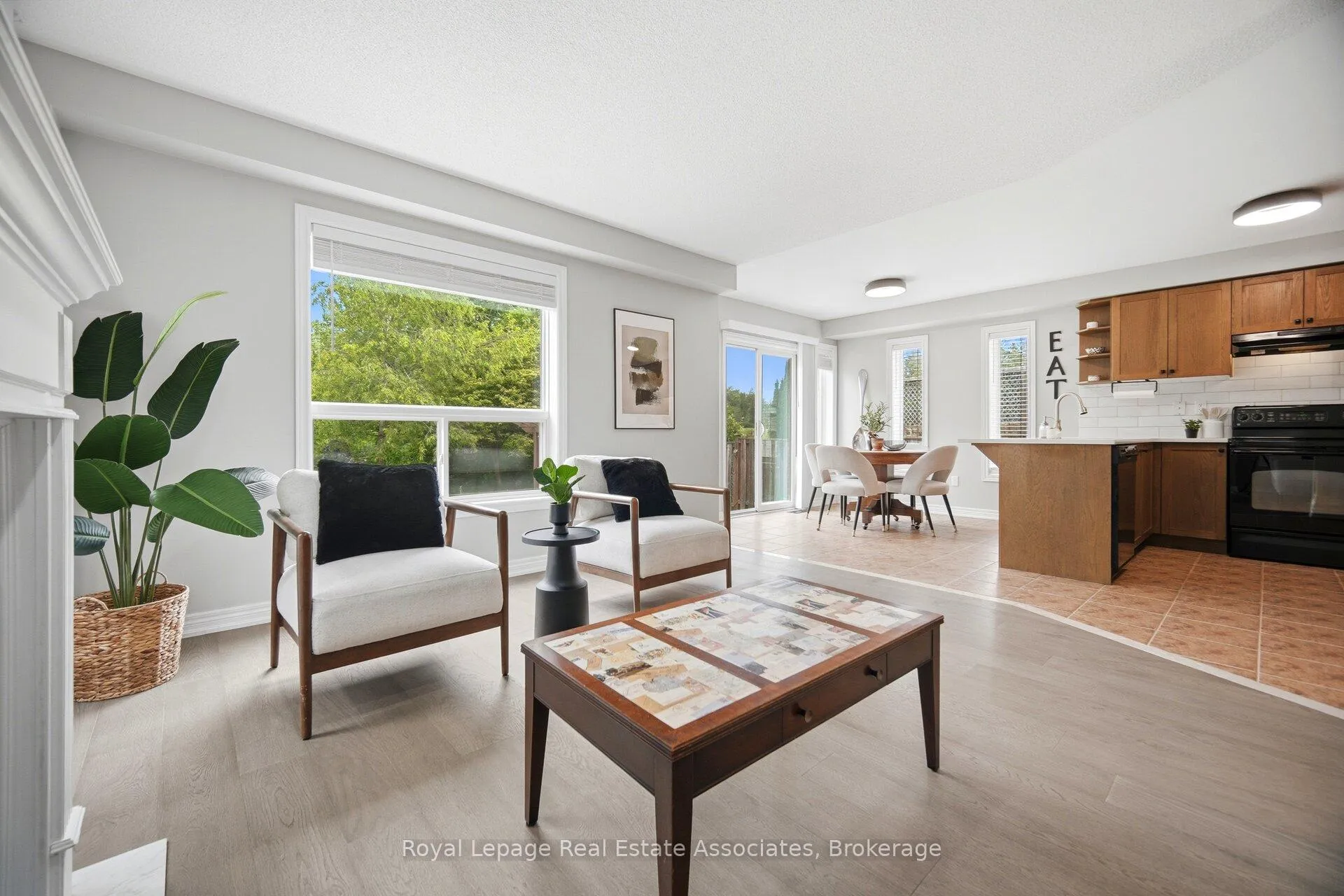 Photo 14 of 205 Acton Boulevard, Halton Hills, Acton — HOMEH