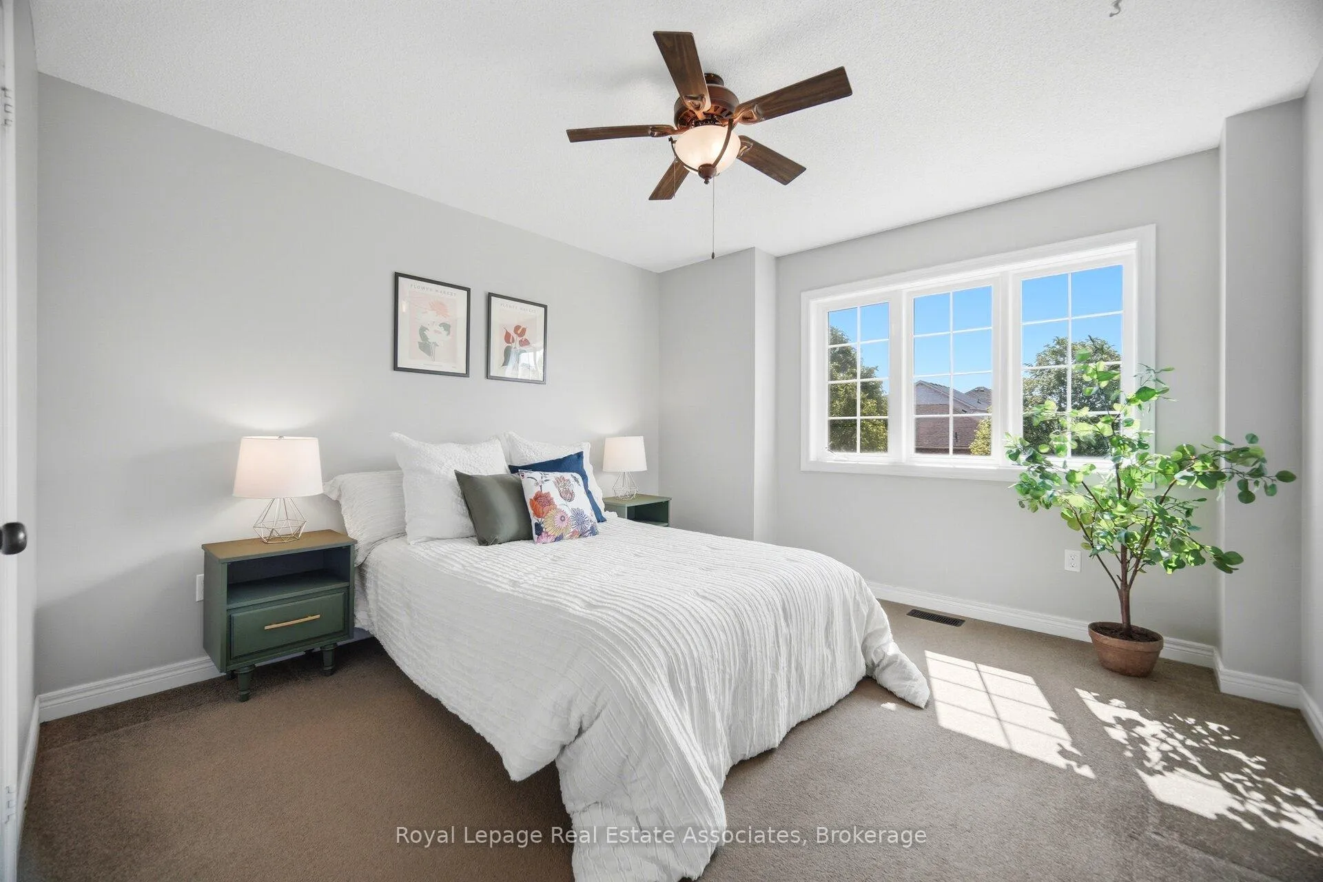 Photo 24 of 205 Acton Boulevard, Halton Hills, Acton — HOMEH