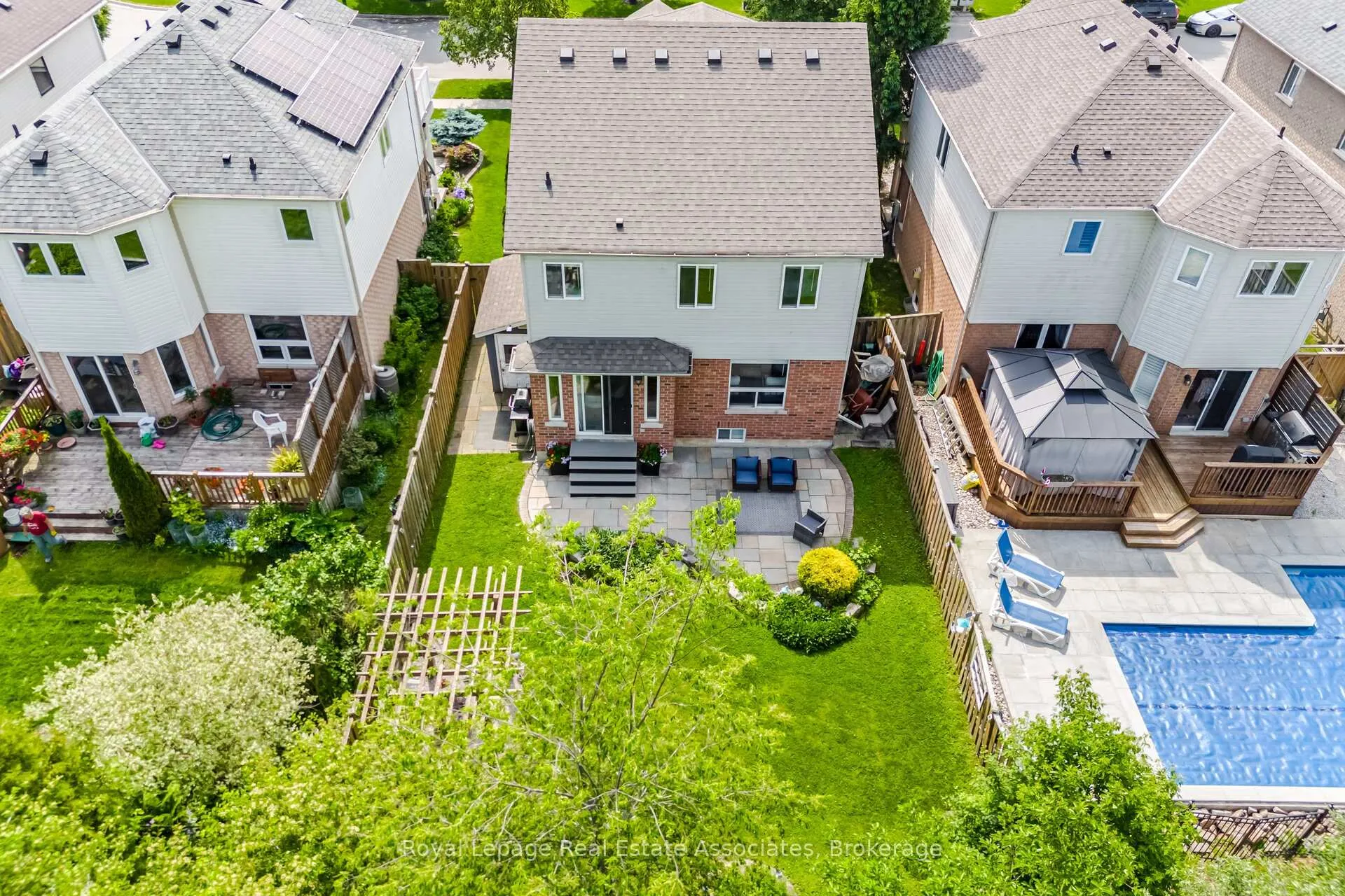 Photo 38 of 205 Acton Boulevard, Halton Hills, Acton — HOMEH