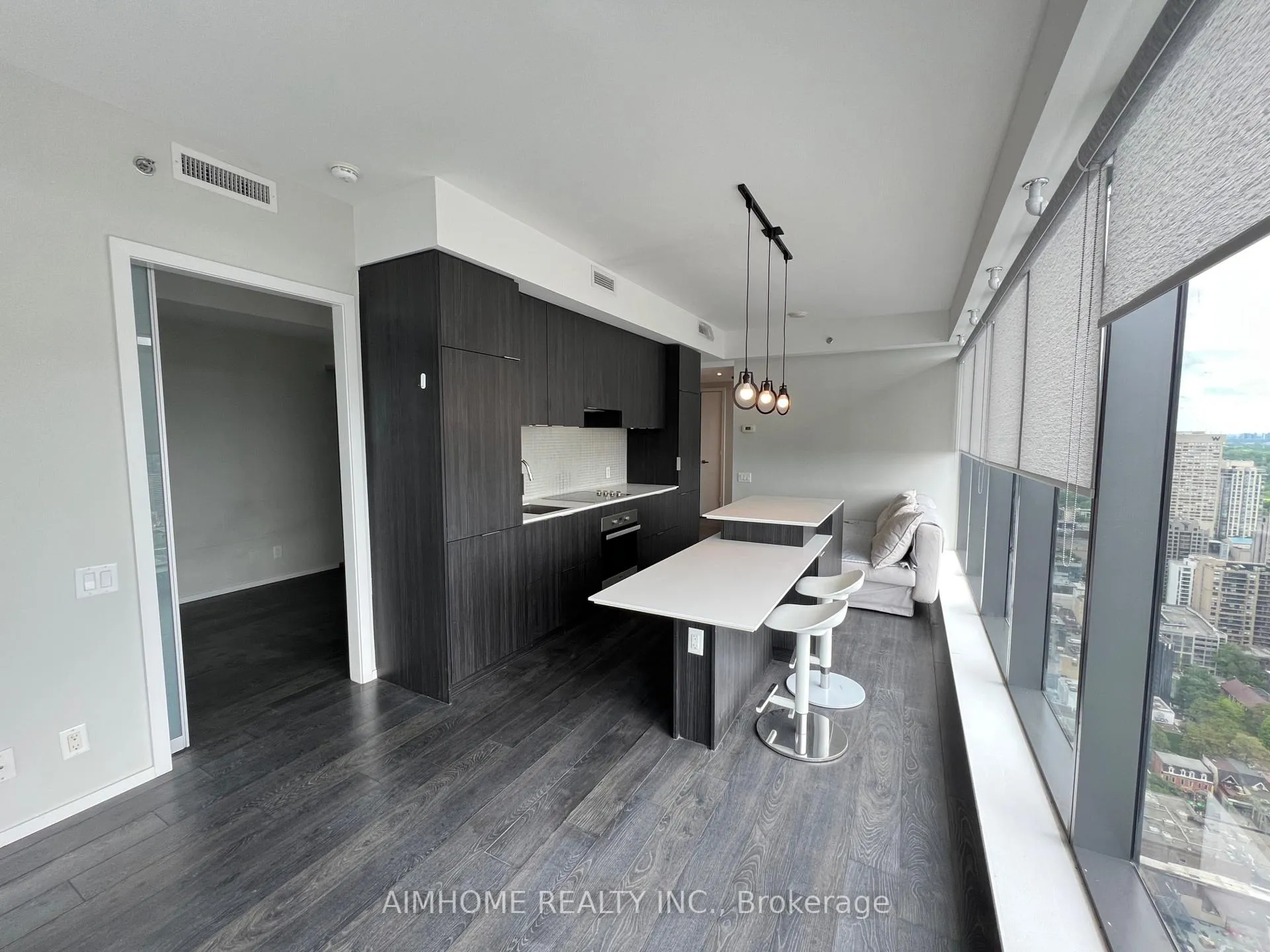 Photo 8 of Unit 4202, 5 St Joseph Street, Toronto, Bay Street Corridor — HOMEH