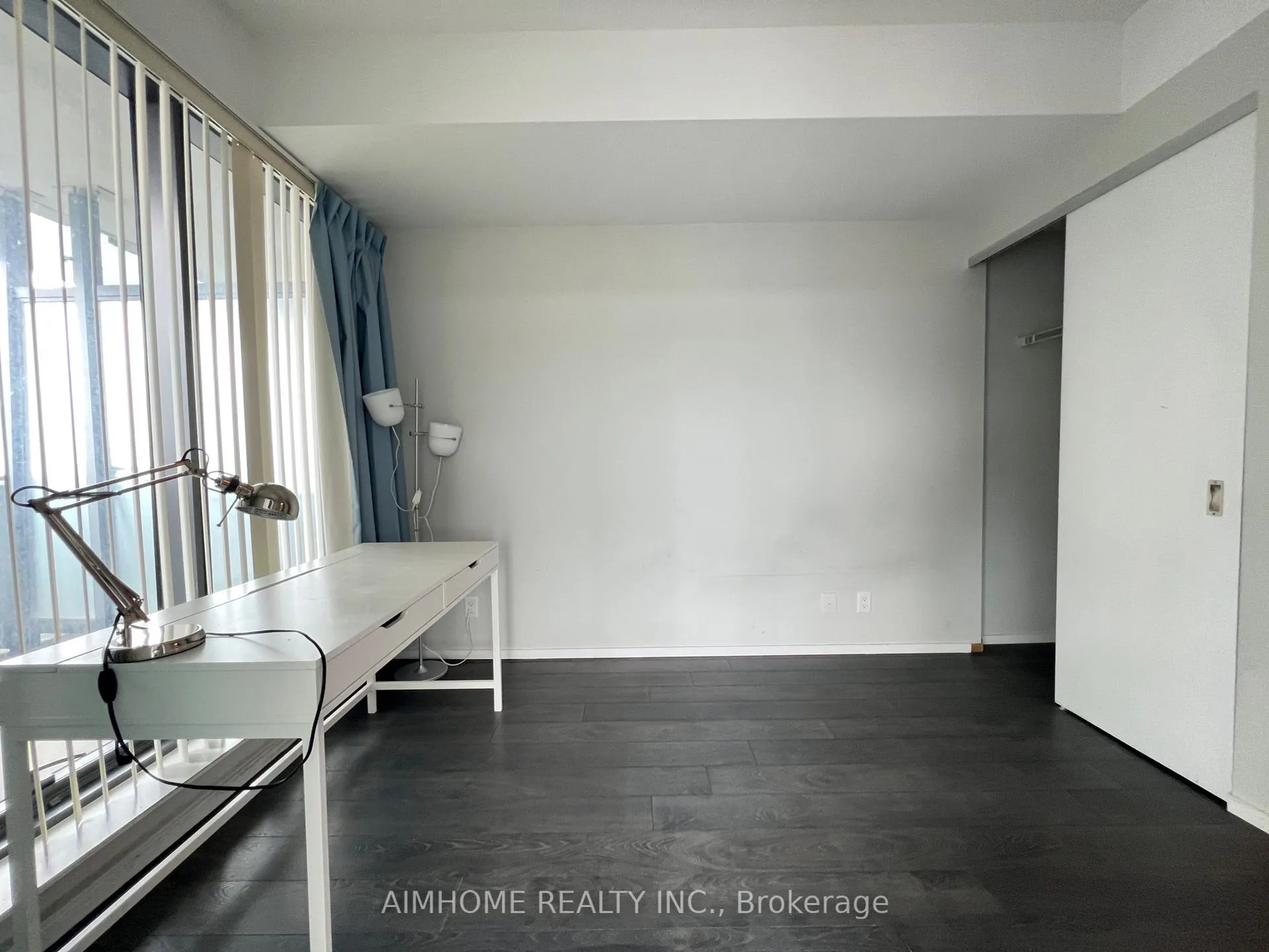 Photo 10 of Unit 4202, 5 St Joseph Street, Toronto, Bay Street Corridor — HOMEH