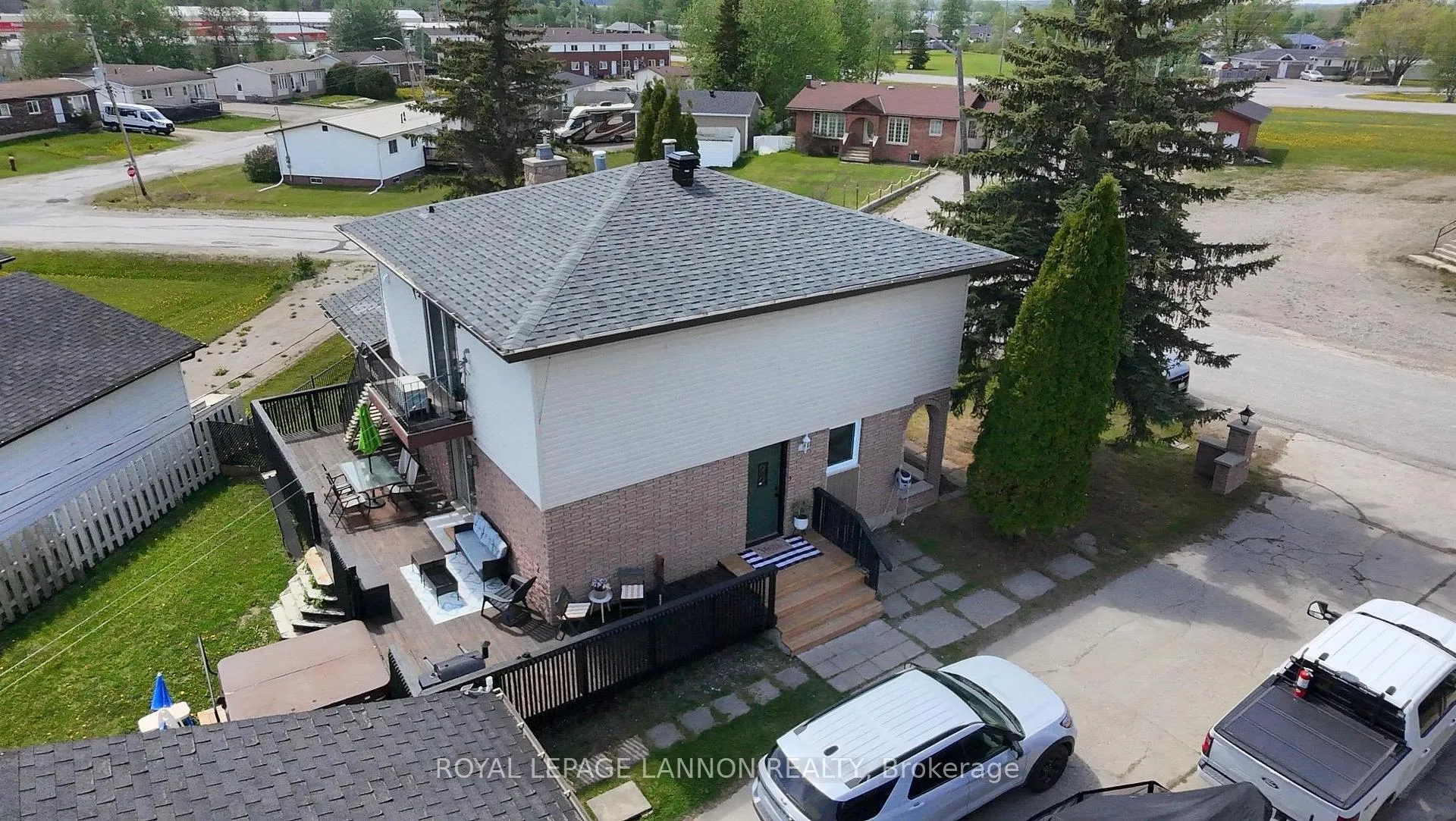 Photo 27 of 102 Thom Street, Greenstone — HOMEH