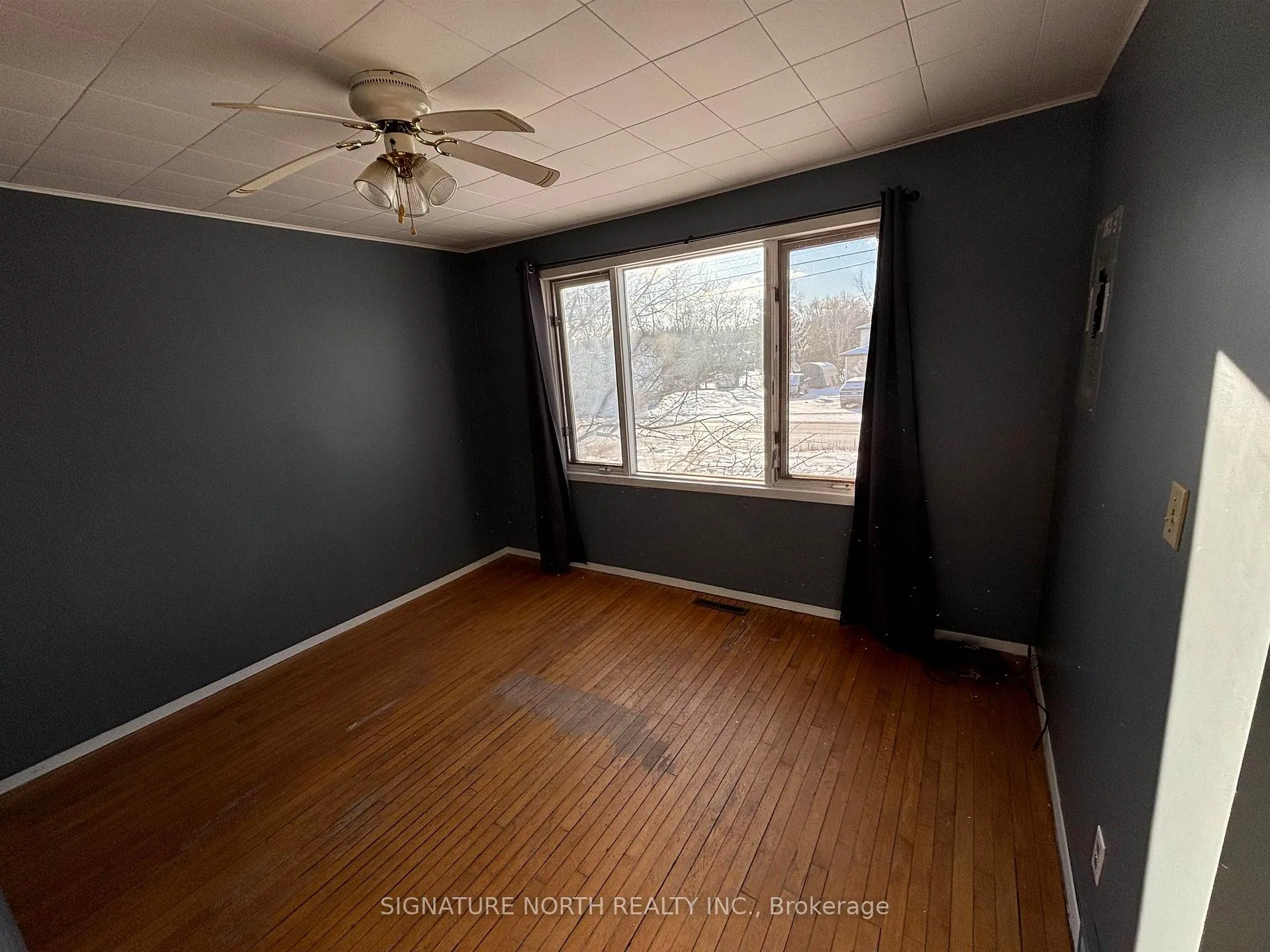 Photo 9 of 112 Mercury Ave. E, Atikokan — HOMEH