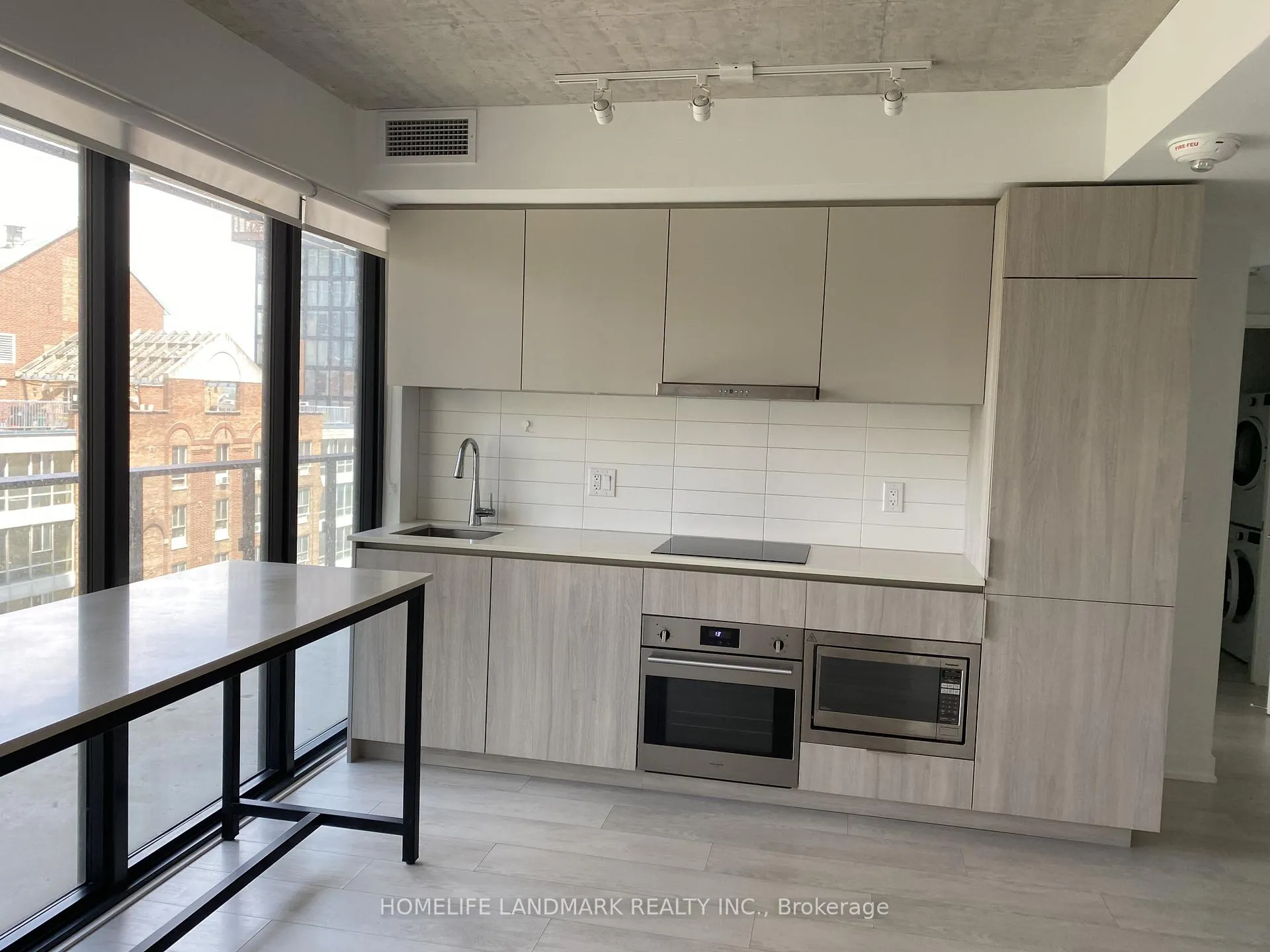 Photo 3 of Unit 904, 47 Mutual Street, Toronto, Church-Yonge Corridor — HOMEH