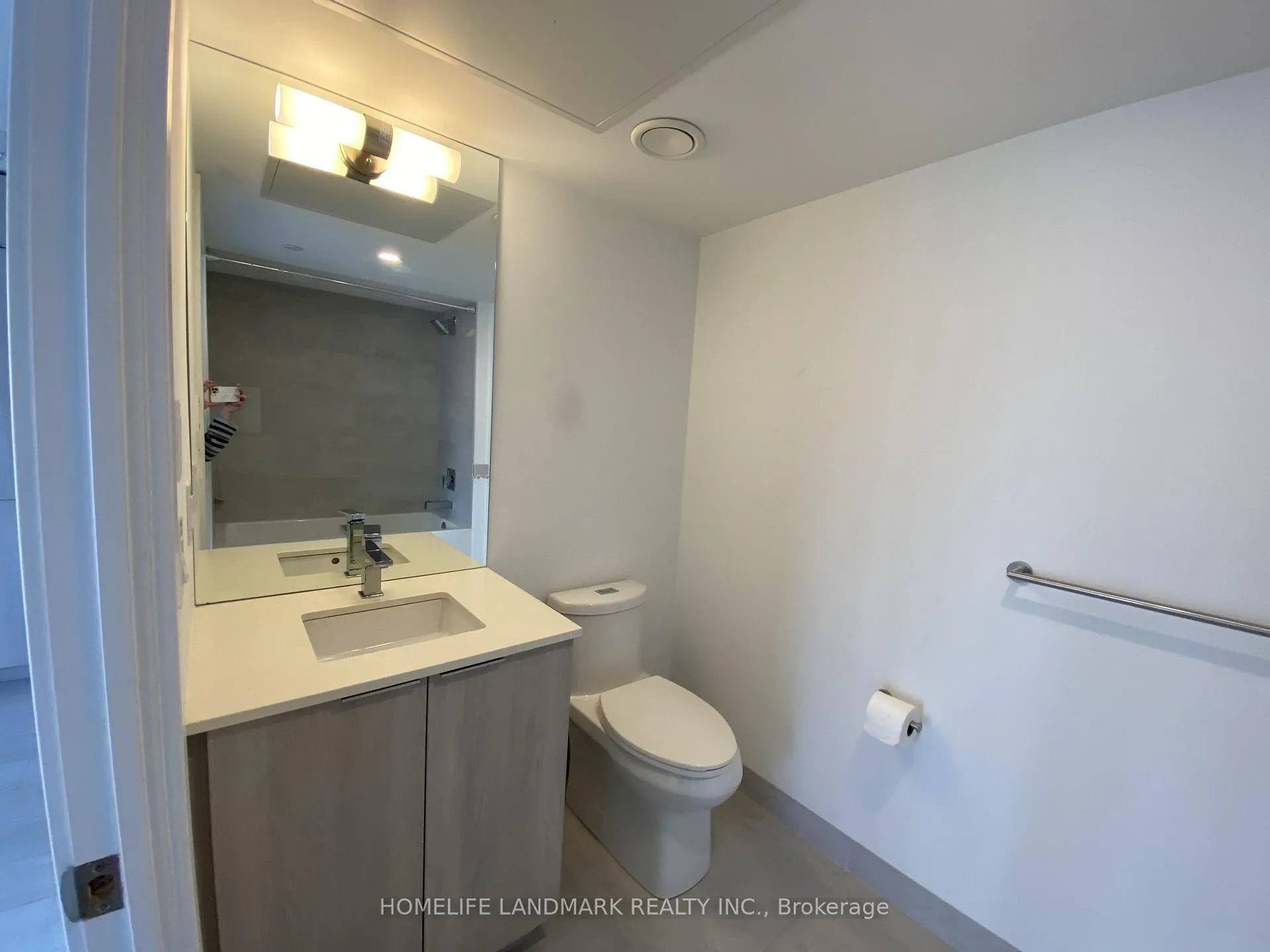 Photo 6 of Unit 904, 47 Mutual Street, Toronto, Church-Yonge Corridor — HOMEH