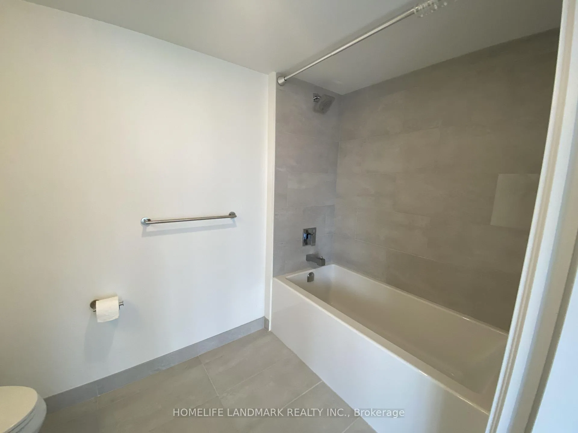 Photo 7 of Unit 904, 47 Mutual Street, Toronto, Church-Yonge Corridor — HOMEH