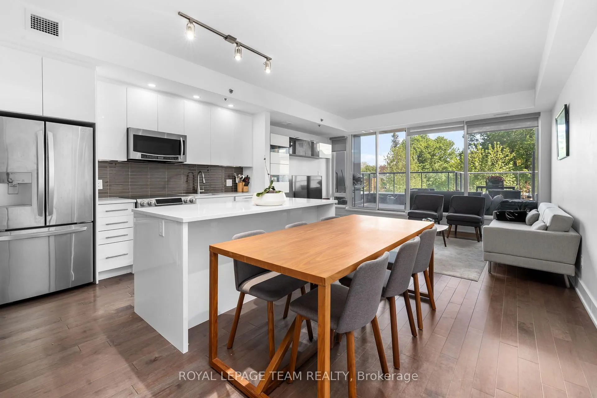 Photo 6 of Unit 206, 98 Richmond Road, Ottawa, Westboro/Hampton Park — HOMEH