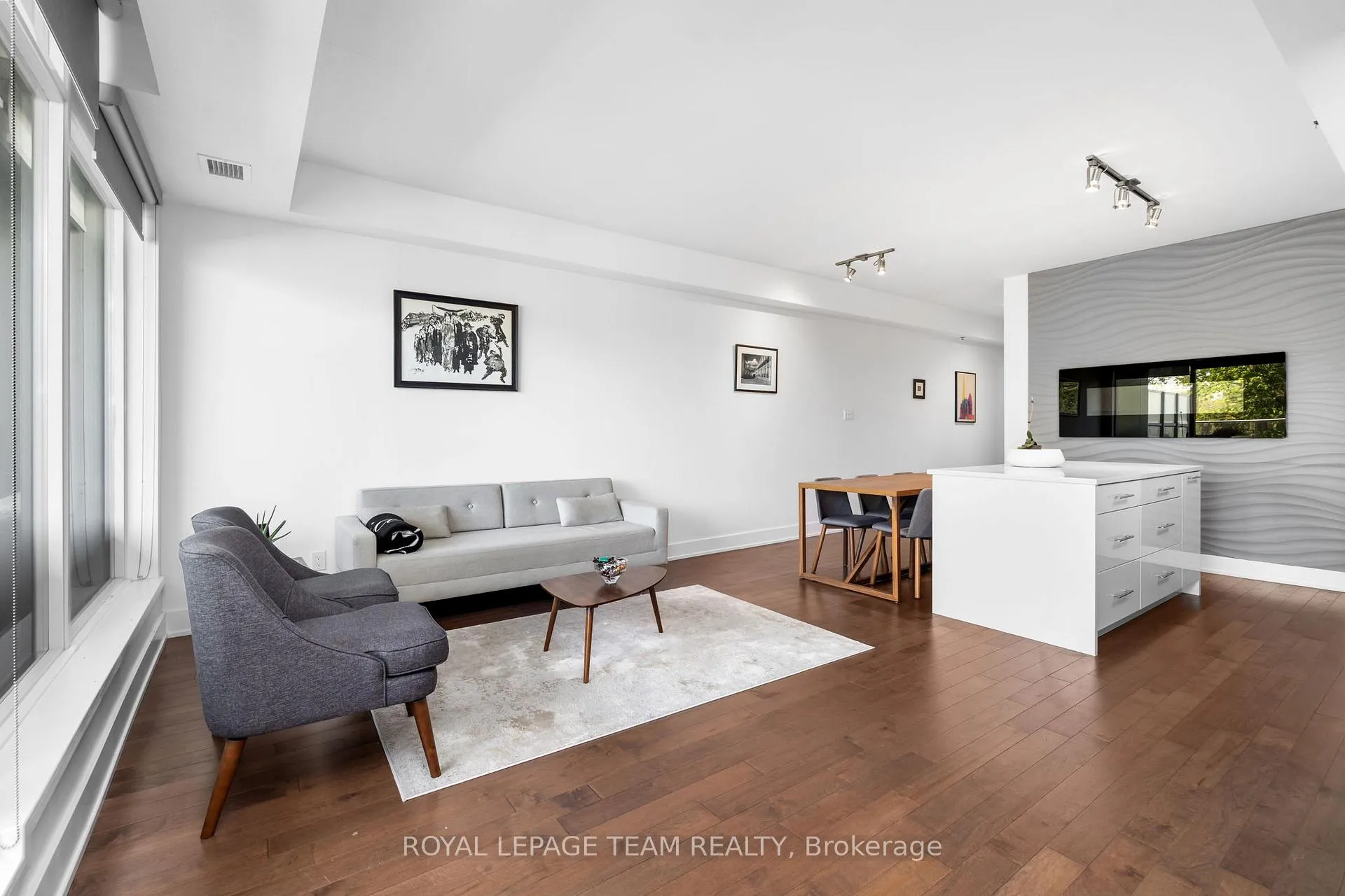 Photo 12 of Unit 206, 98 Richmond Road, Ottawa, Westboro/Hampton Park — HOMEH