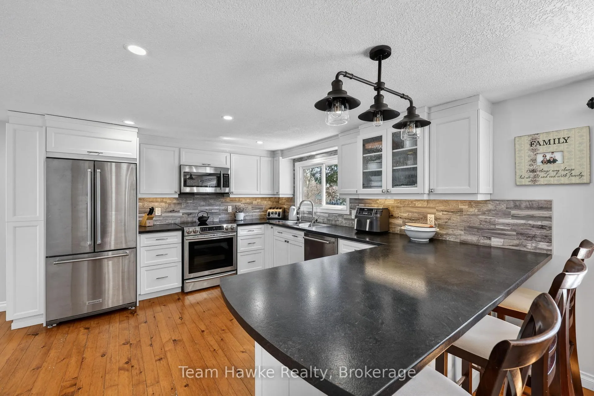 Photo 11 of 14 Sarna Drive, Tiny, Rural Tiny — HOMEH