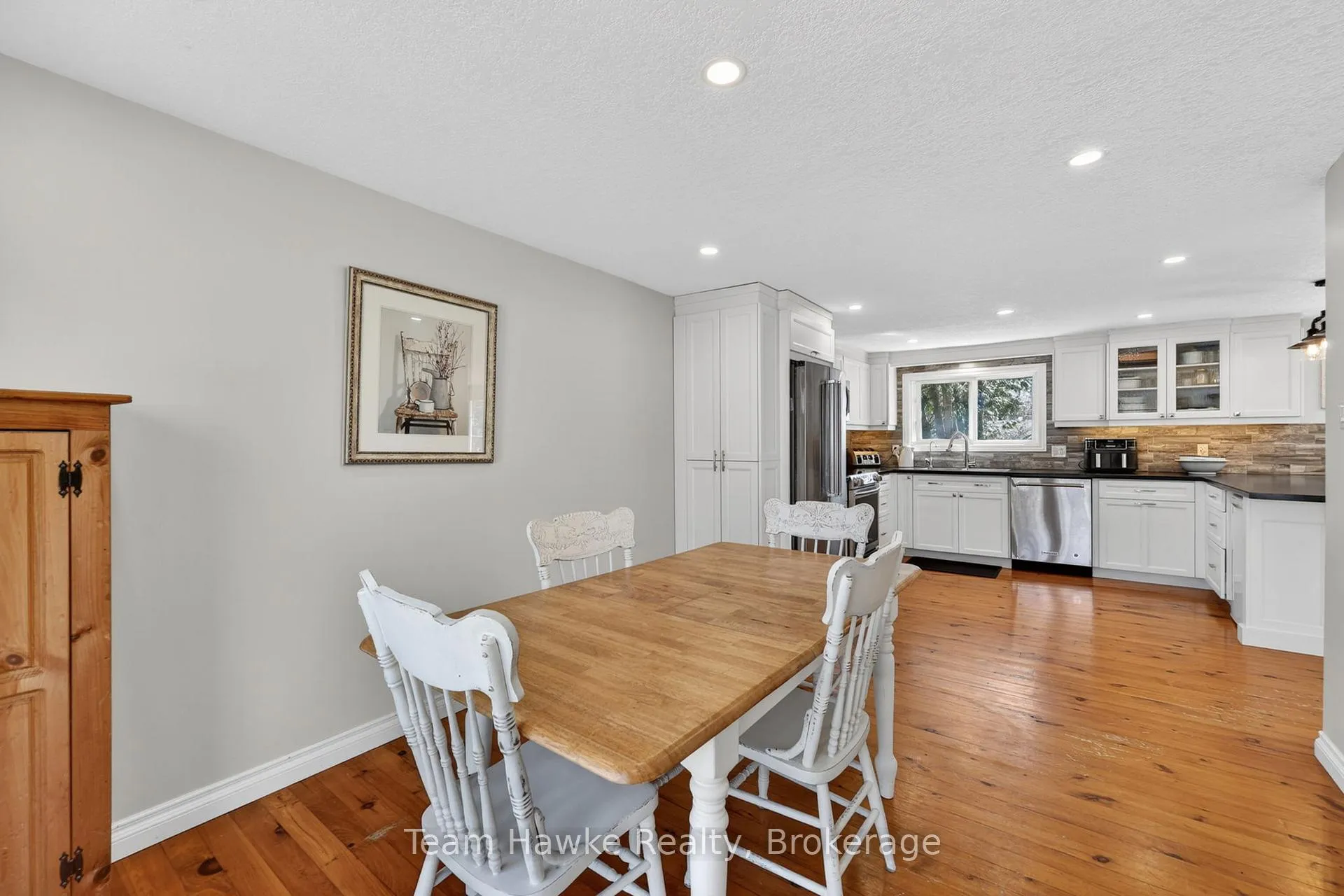 Photo 16 of 14 Sarna Drive, Tiny, Rural Tiny — HOMEH