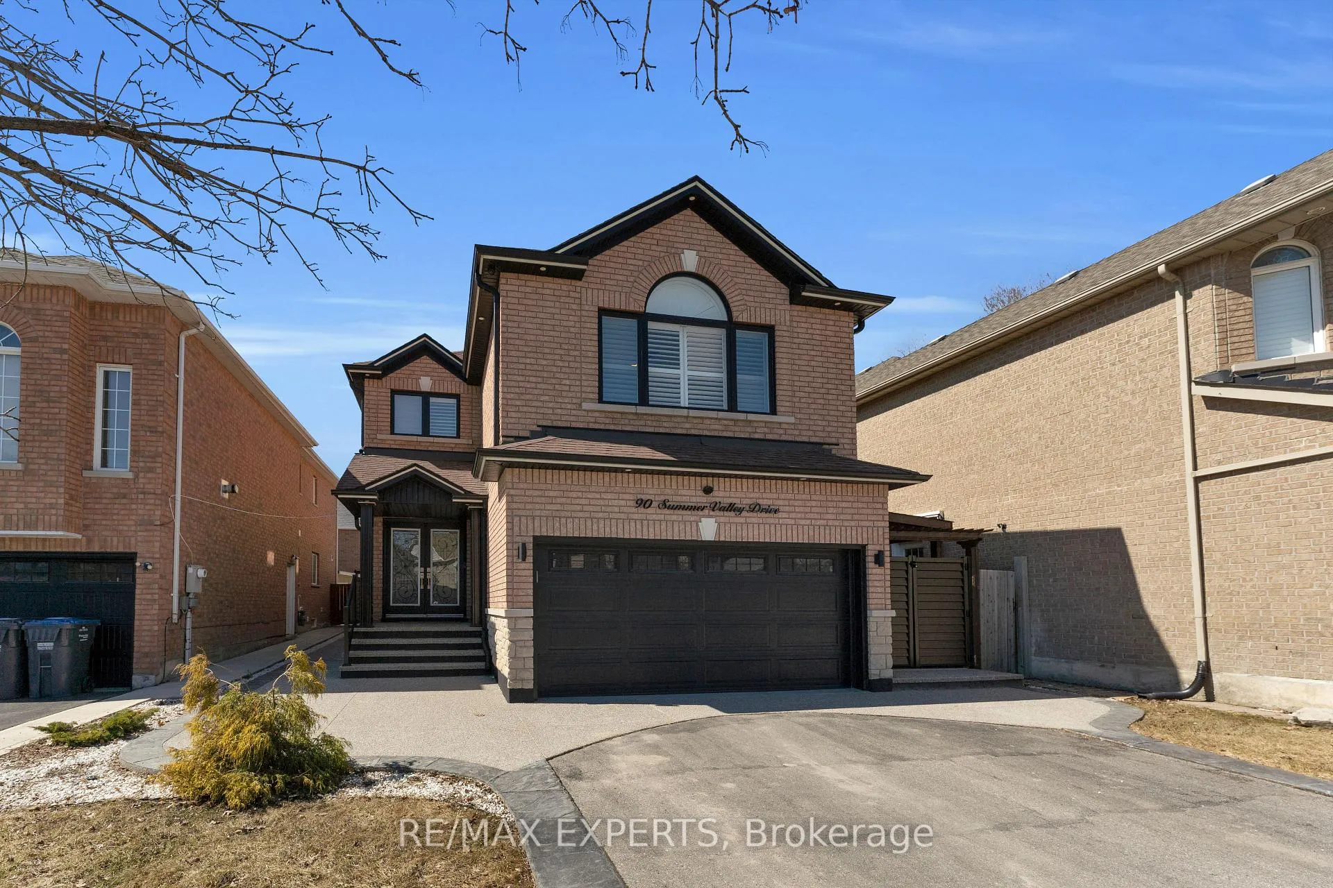 Photo 1 of 90 Summer Valley Drive, Brampton, Snelgrove — HOMEH