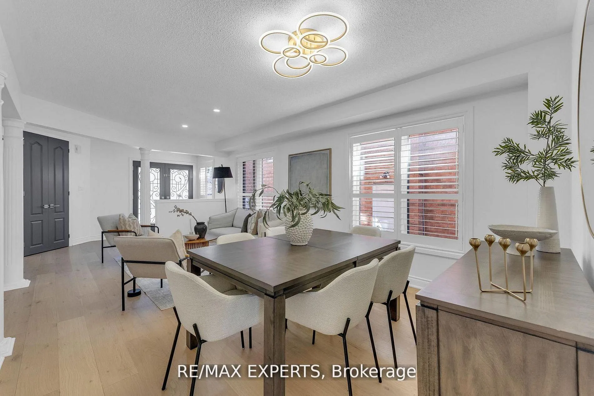 Photo 22 of 90 Summer Valley Drive, Brampton, Snelgrove — HOMEH