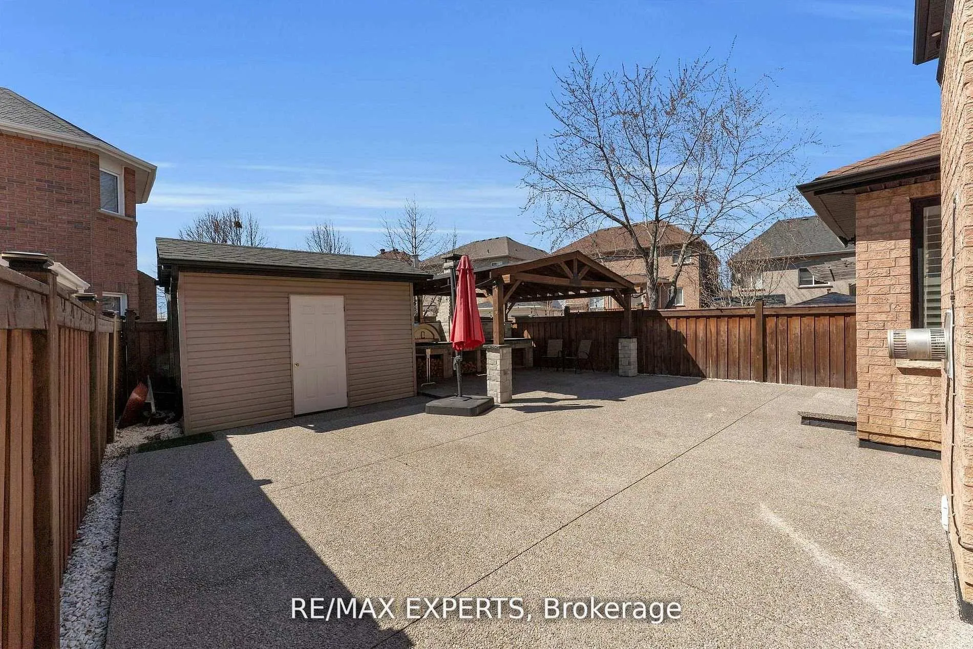 Photo 46 of 90 Summer Valley Drive, Brampton, Snelgrove — HOMEH