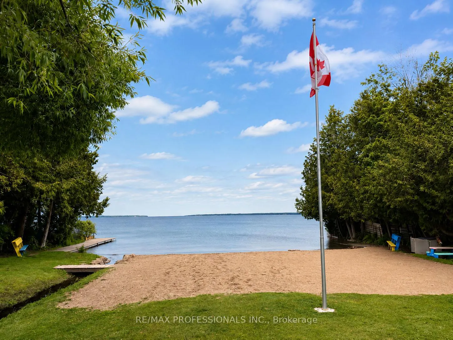 Photo 3 of 1079 Spooners Road, Innisfil, Rural Innisfil — HOMEH