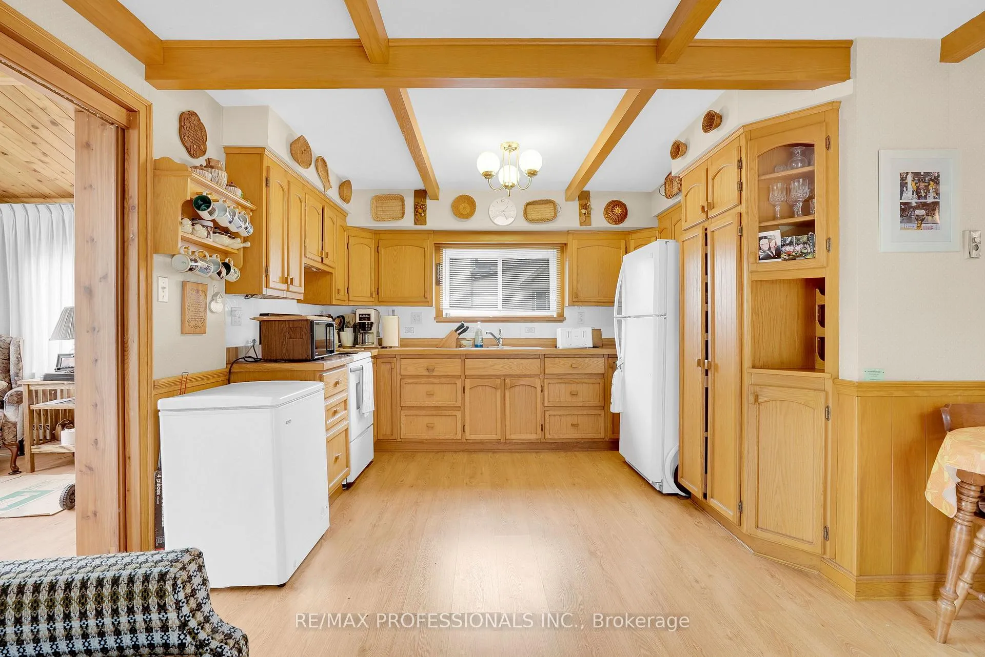 Photo 4 of 1079 Spooners Road, Innisfil, Rural Innisfil — HOMEH