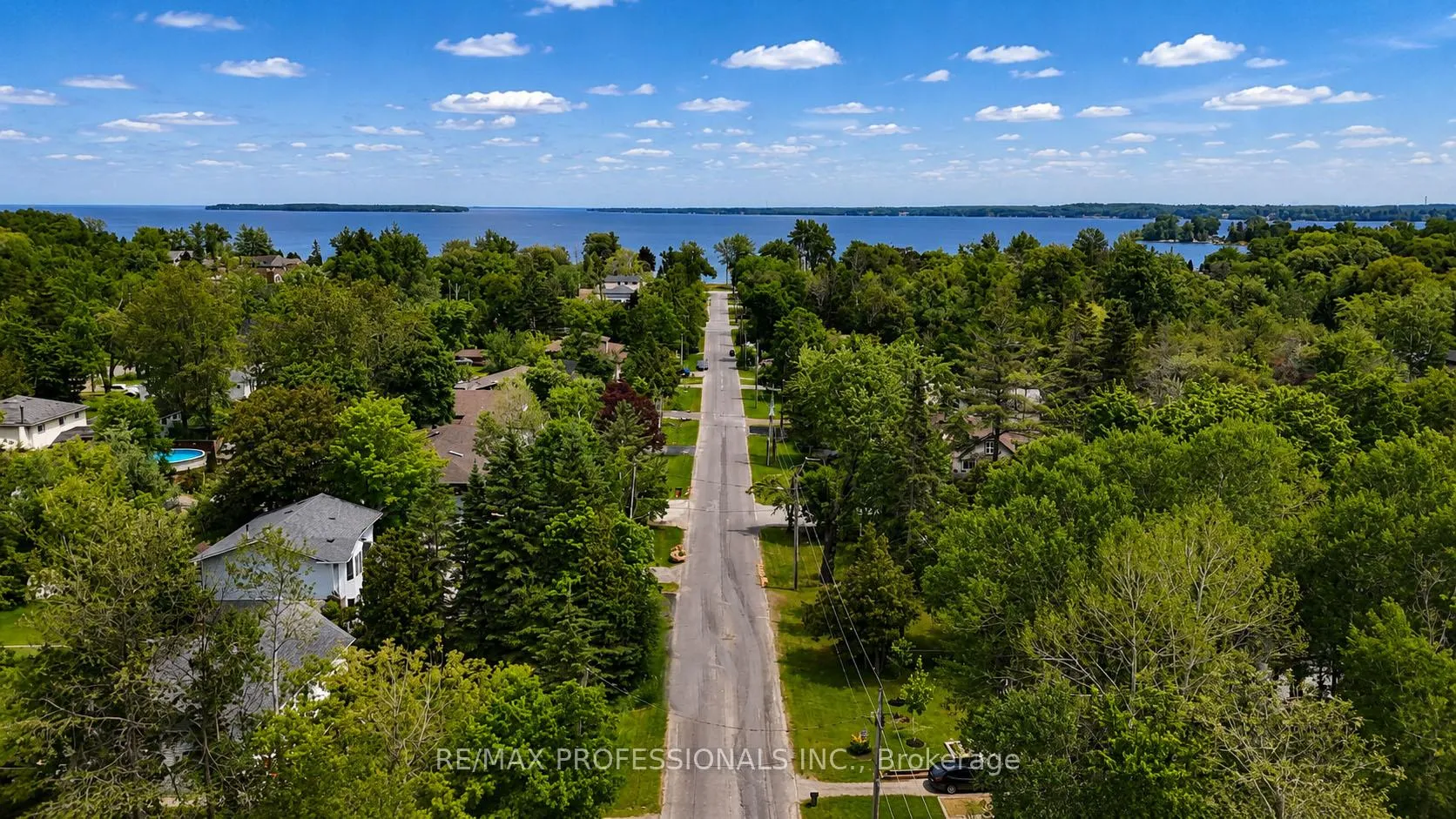 Photo 37 of 1079 Spooners Road, Innisfil, Rural Innisfil — HOMEH