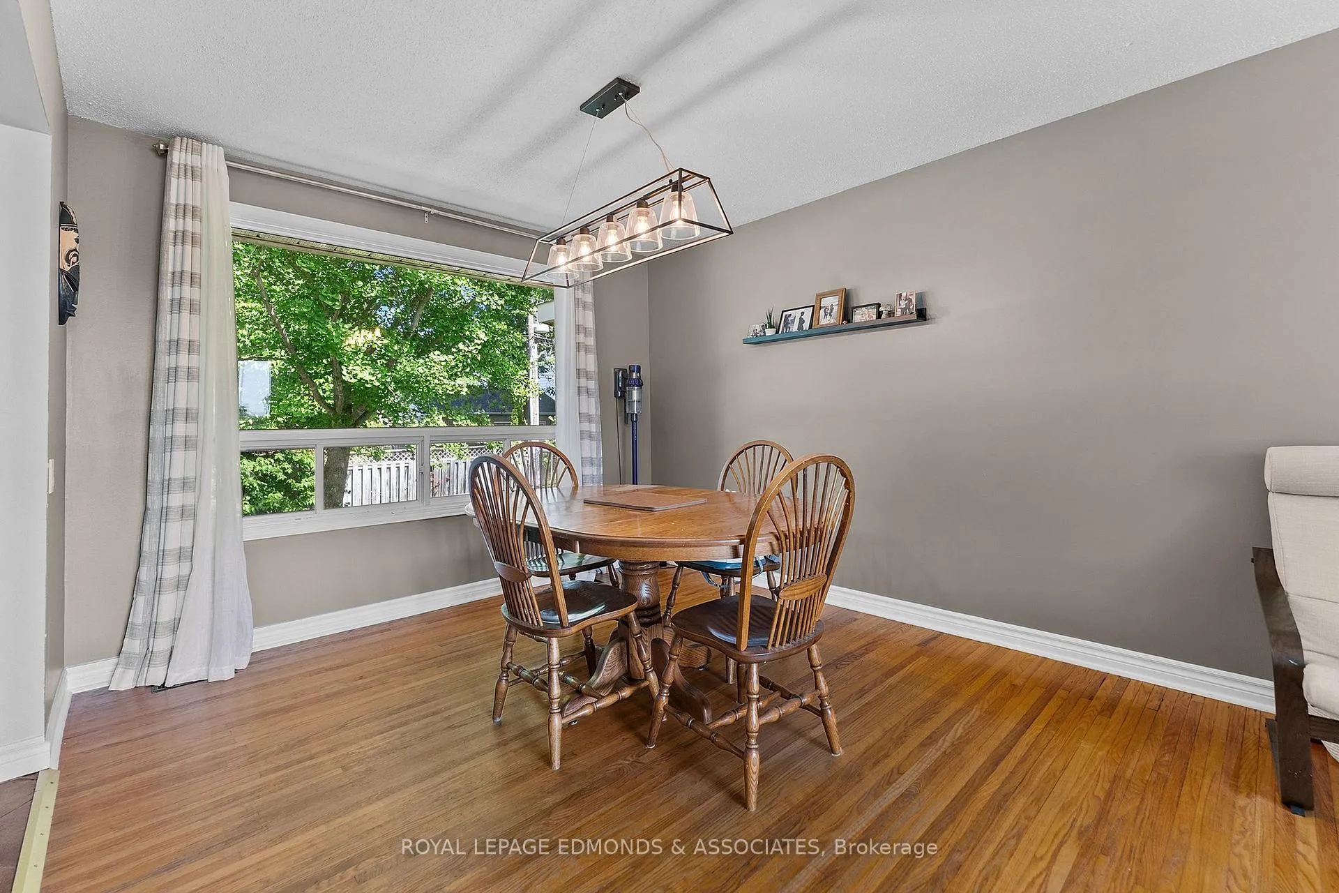 Photo 11 of 617 Cecelia Street, Pembroke — HOMEH