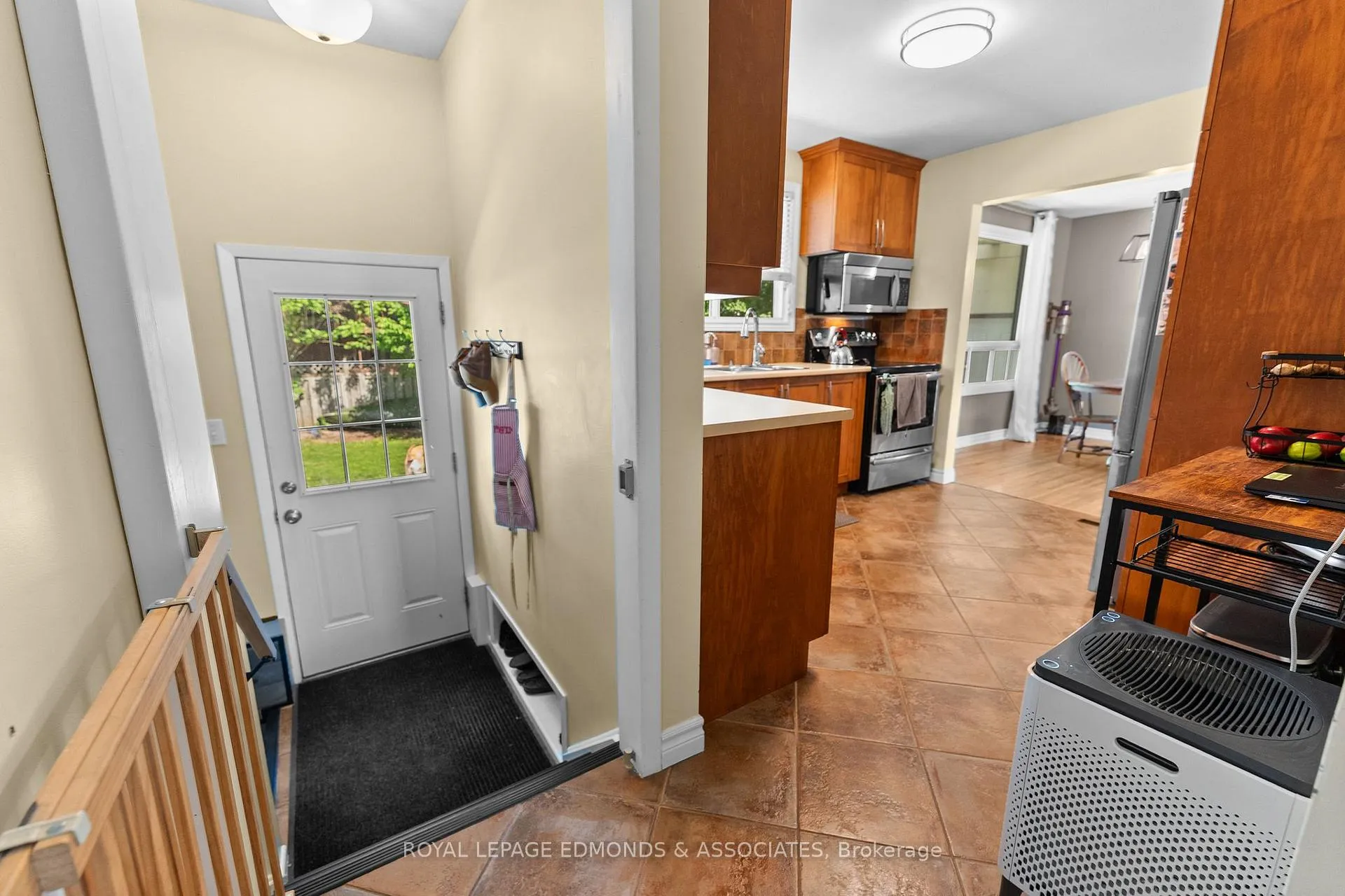 Photo 24 of 617 Cecelia Street, Pembroke — HOMEH