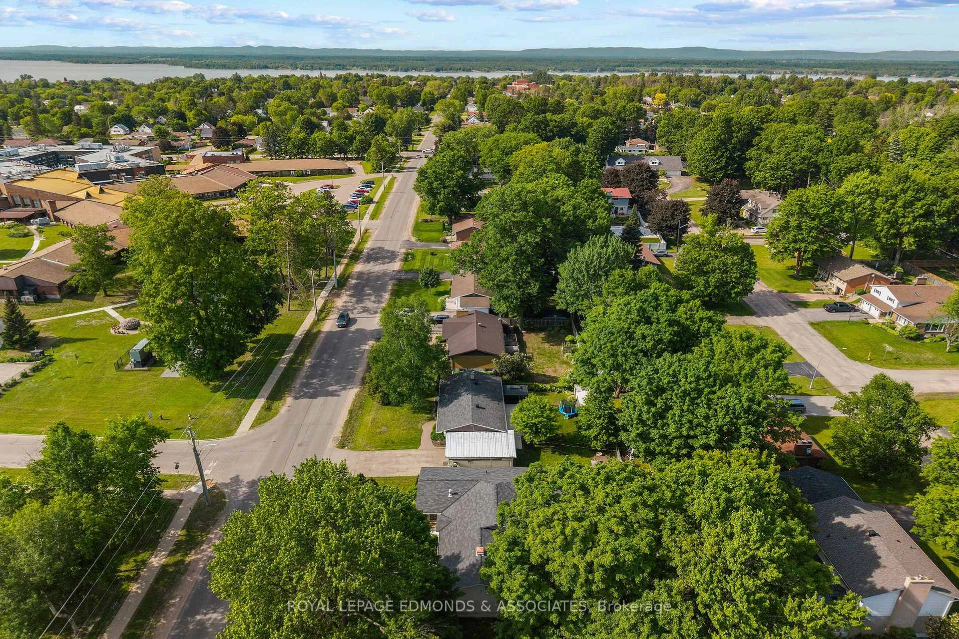 Photo 48 of 617 Cecelia Street, Pembroke — HOMEH