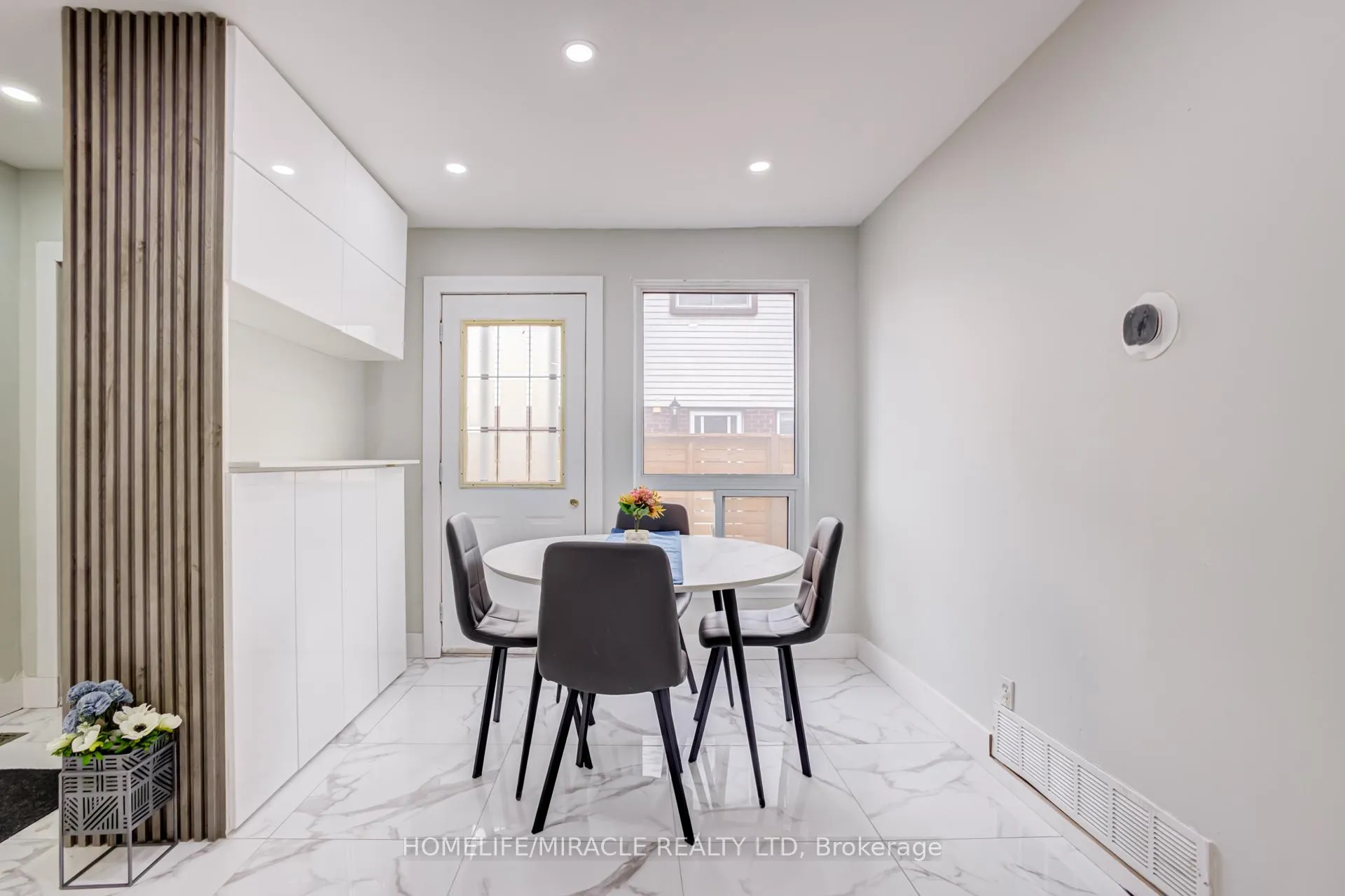 Photo 7 of 122 Ormond Drive, Oshawa, Samac — HOMEH