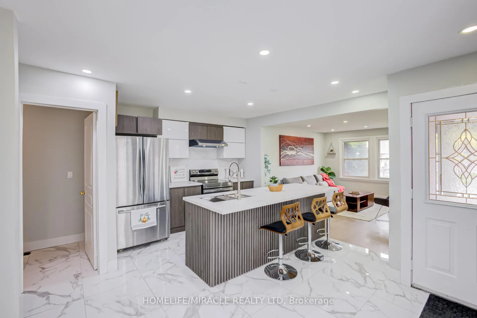 Photo 9 of 122 Ormond Drive, Oshawa, Samac — HOMEH