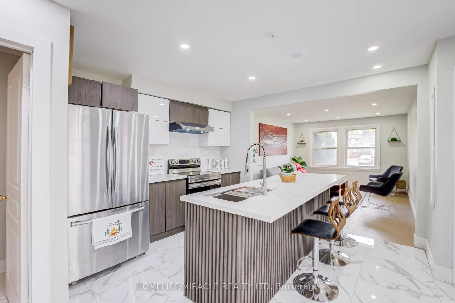 Photo 11 of 122 Ormond Drive, Oshawa, Samac — HOMEH