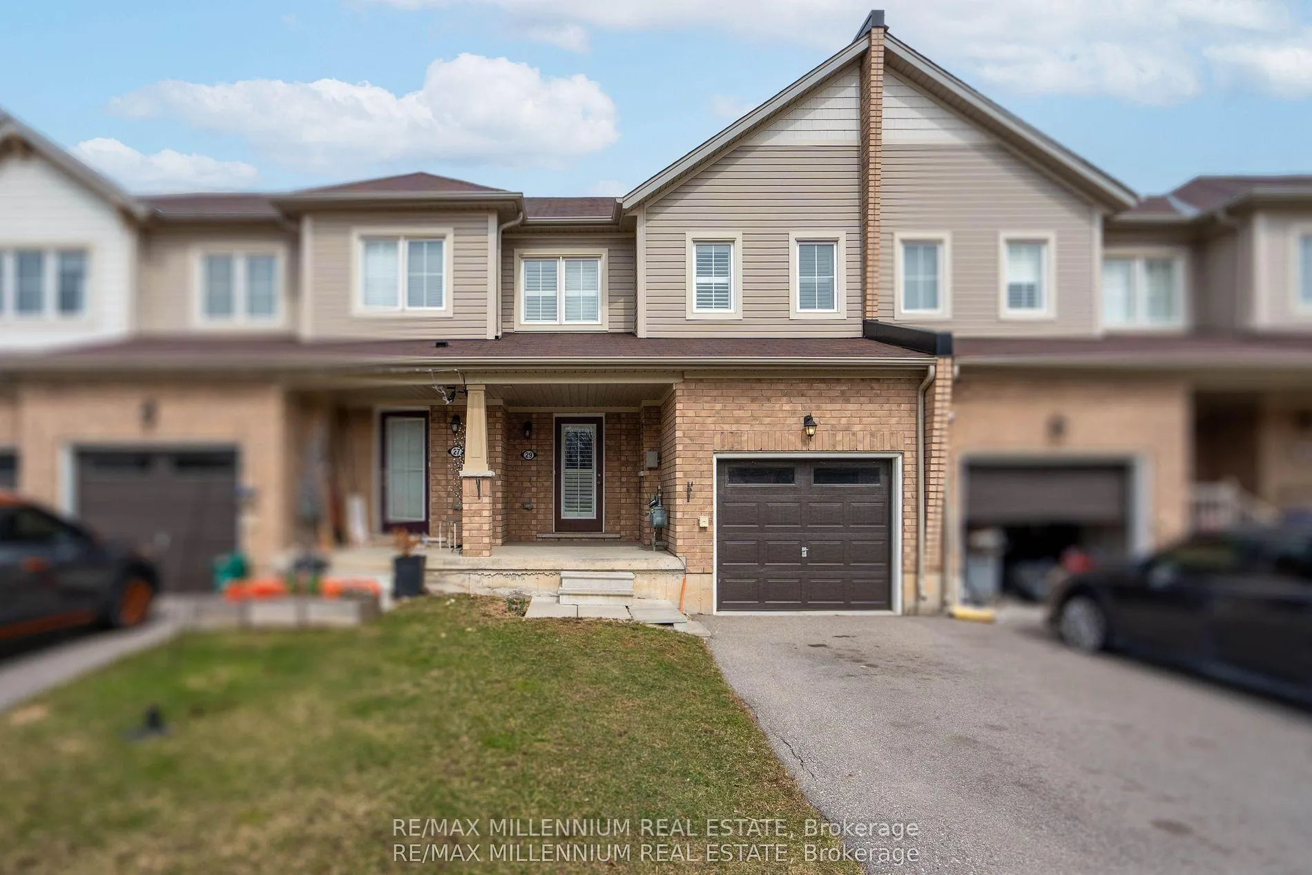 Photo 1 of 29 Cole Crescent, Brantford — HOMEH