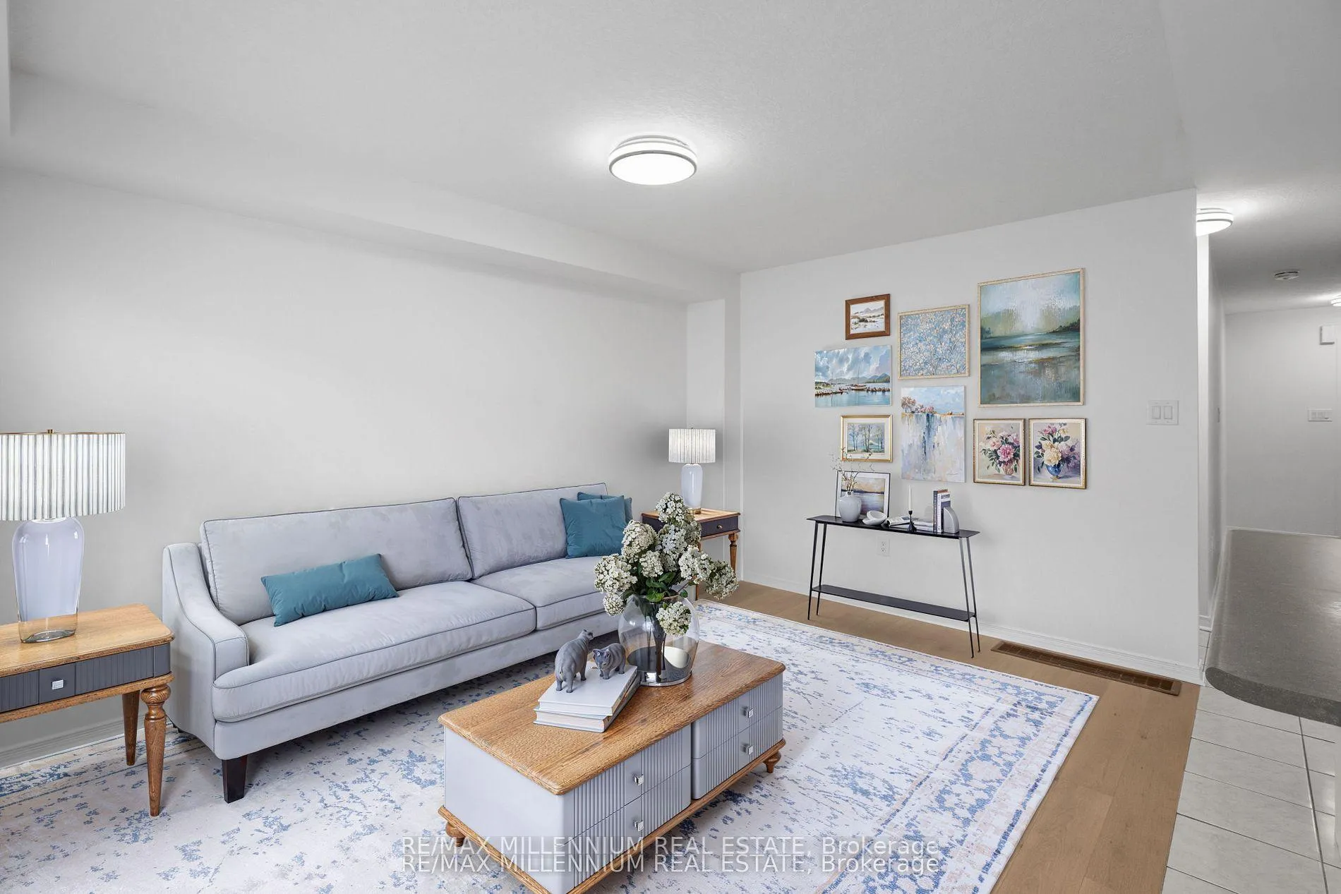 Photo 9 of 29 Cole Crescent, Brantford — HOMEH