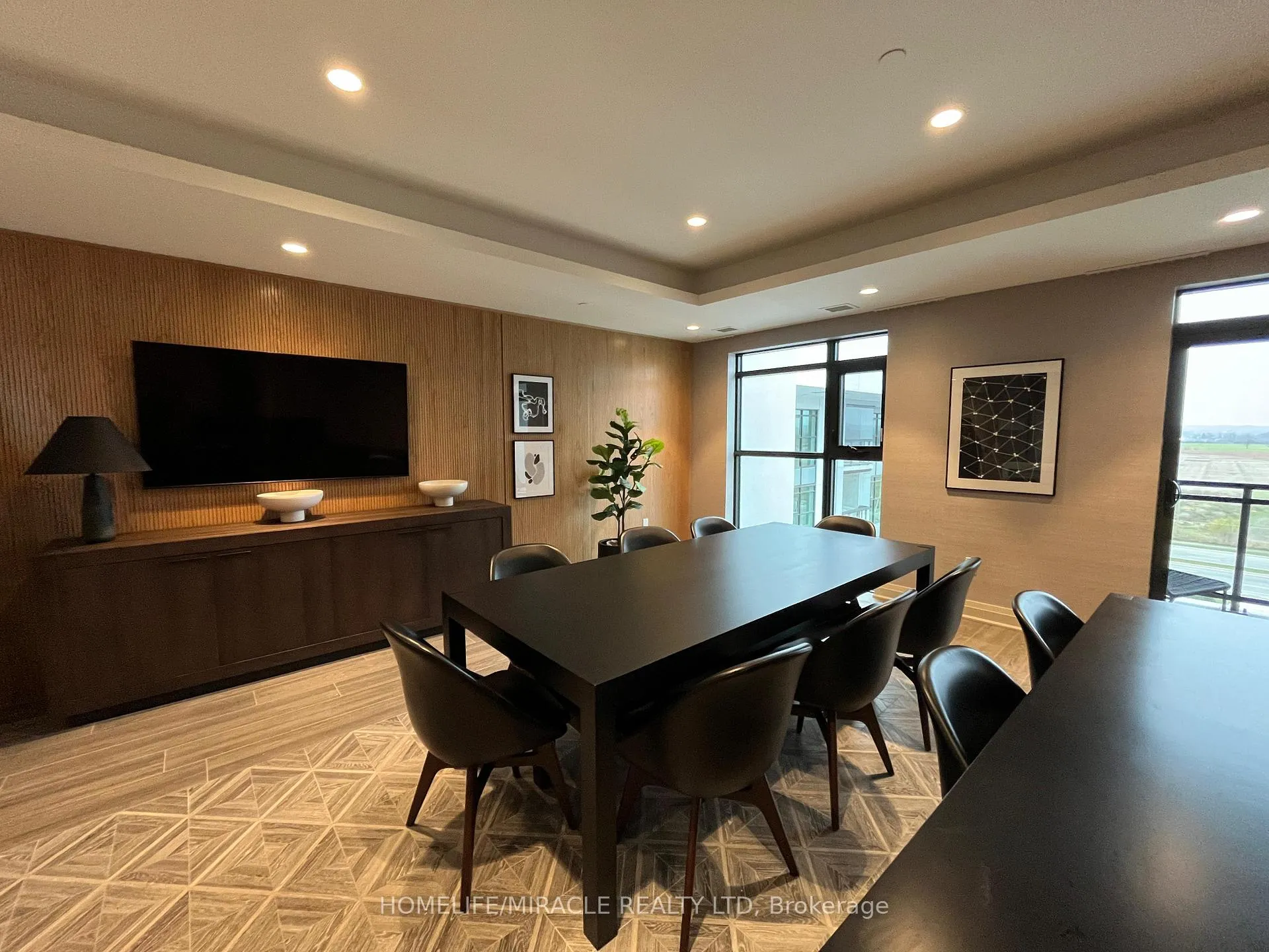 Photo 6 of Unit 506, 480 Gordon Krantz Avenue, Milton, Walker — HOMEH
