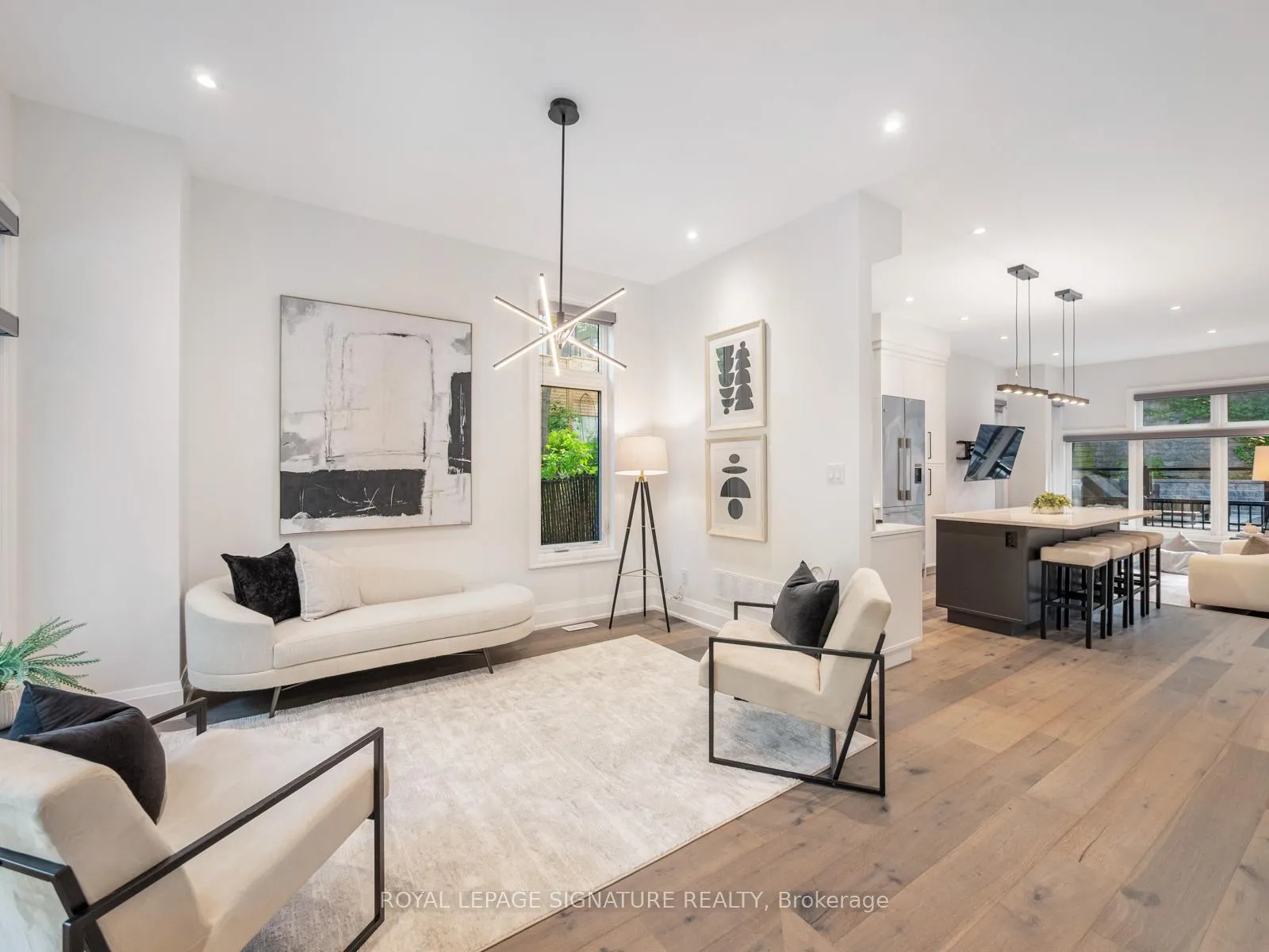Photo 3 of 219 Wheeler Avenue, Toronto, The Beaches — HOMEH