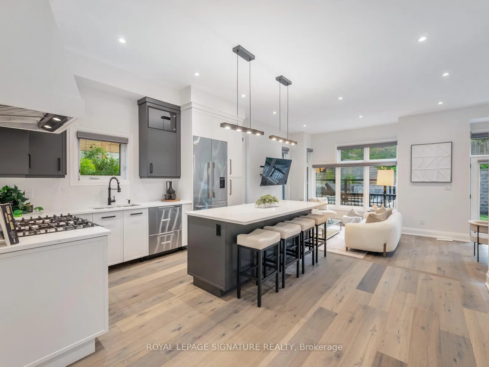 Photo 5 of 219 Wheeler Avenue, Toronto, The Beaches — HOMEH